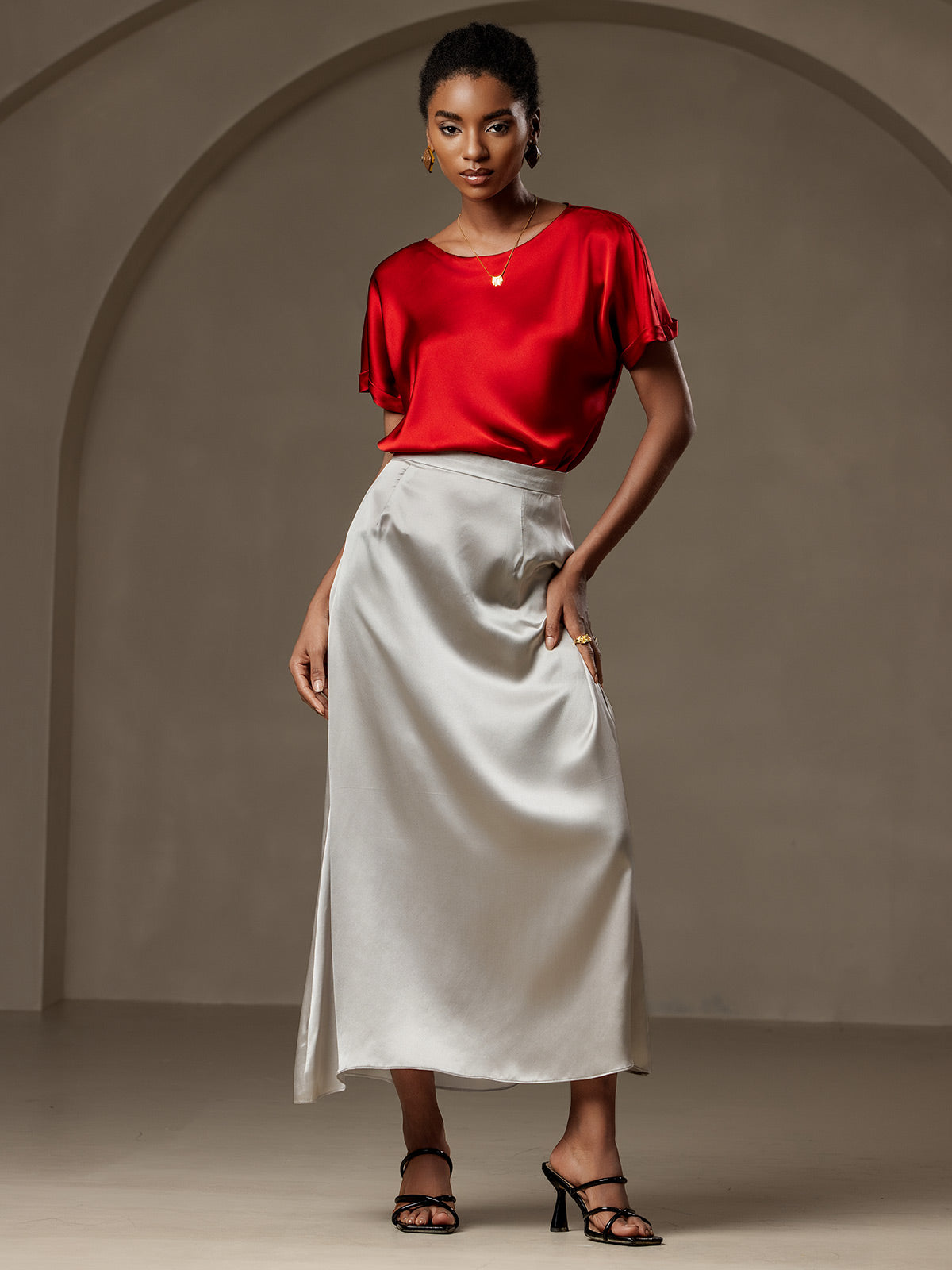 [خمر] SilkSilky-SA 19Momme الحرير الأكمام القصيرة رقبة مستديرة تي شيرت نسائية 006