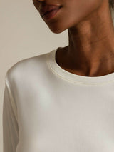 [أبيض] SilkSilky-SA Long Sleeve Crew Neck تي شيرت نسائية 004