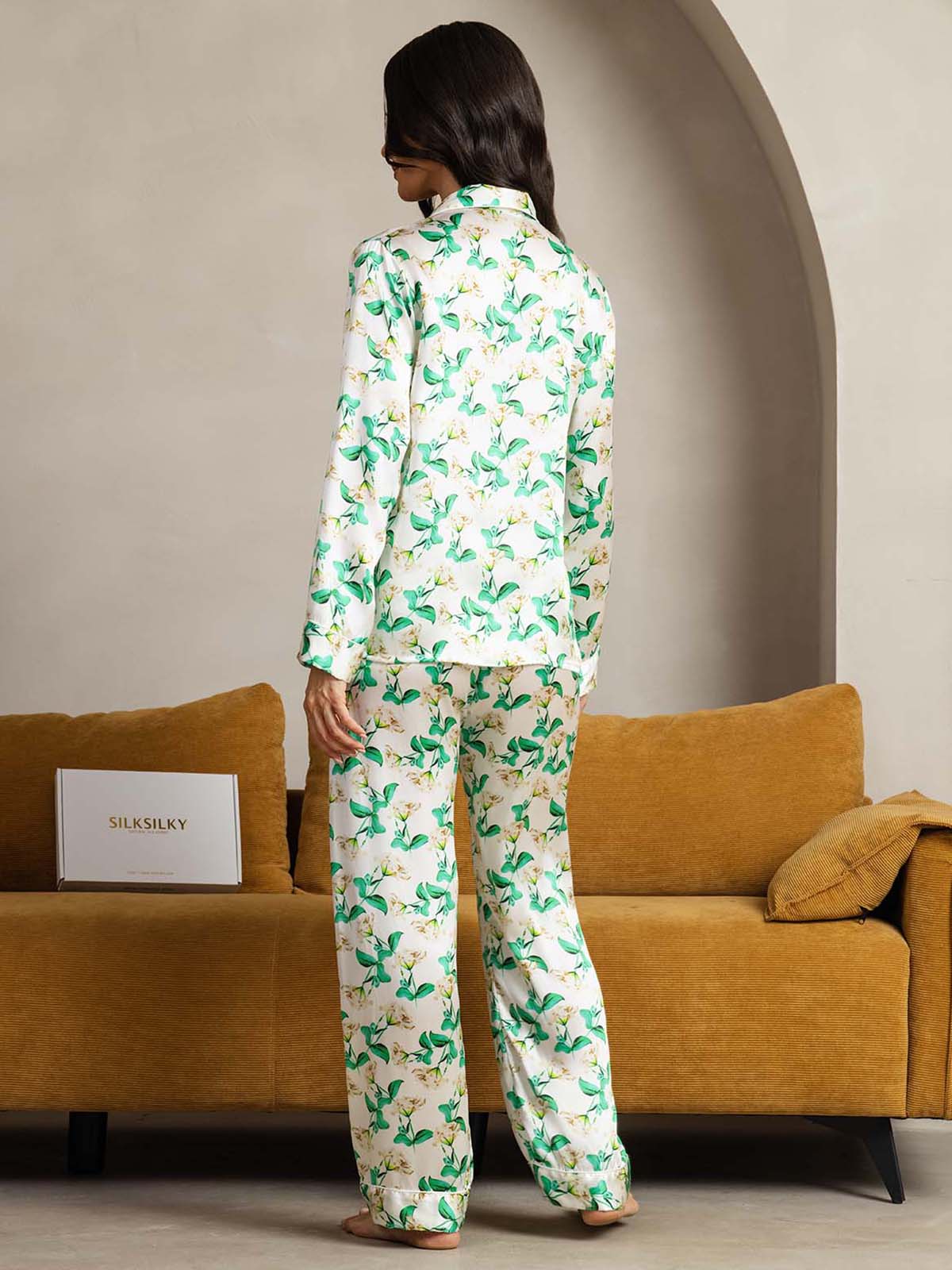 [زهري أخضر] SilkSilky-SA الحرير الخالص Womens Pajamas 002