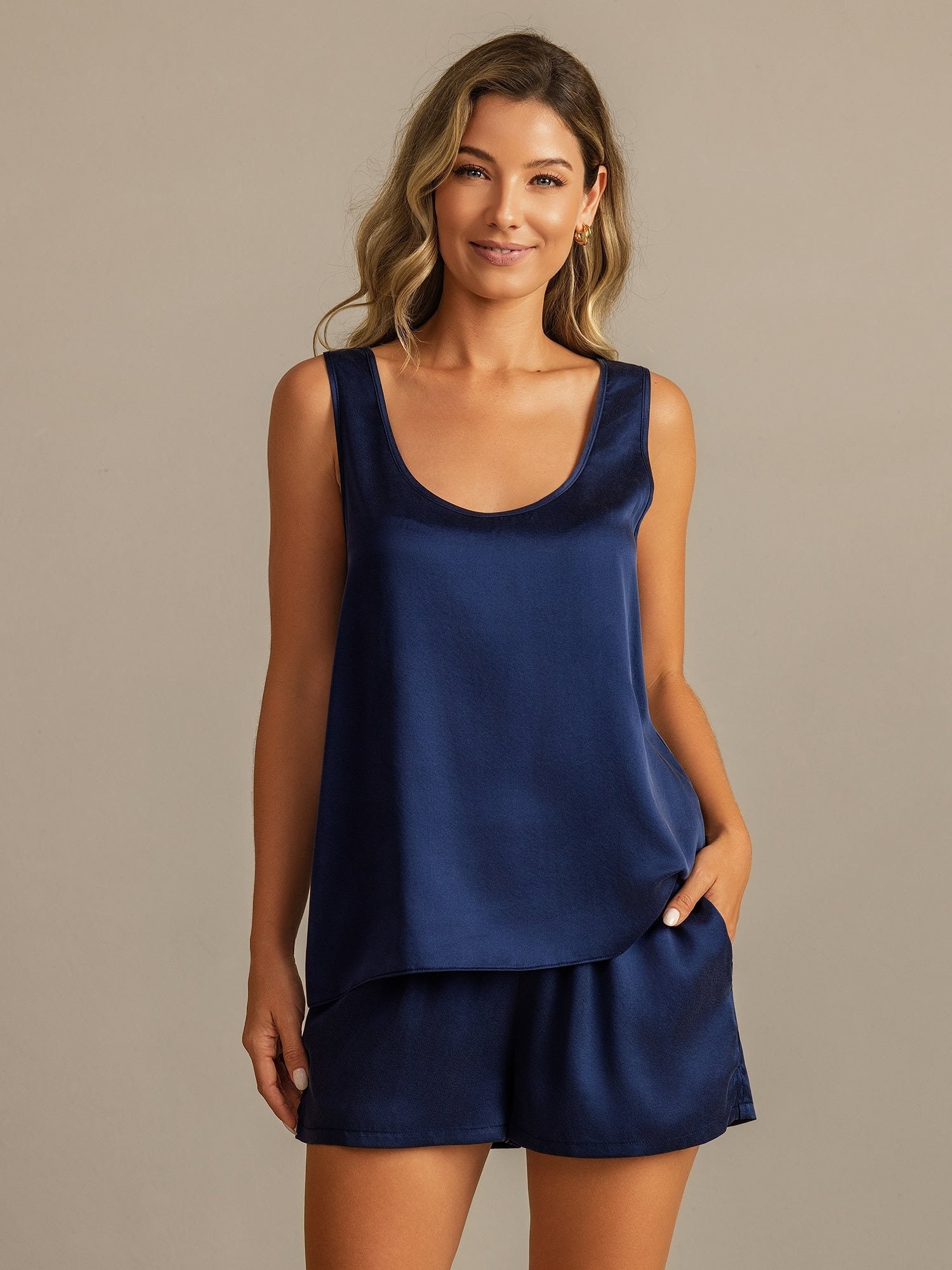 [أزرقغامق] SilkSilky-SA 19Momme الحرير رقبة على شكل حرف U طقم بيجامة نسائي 001