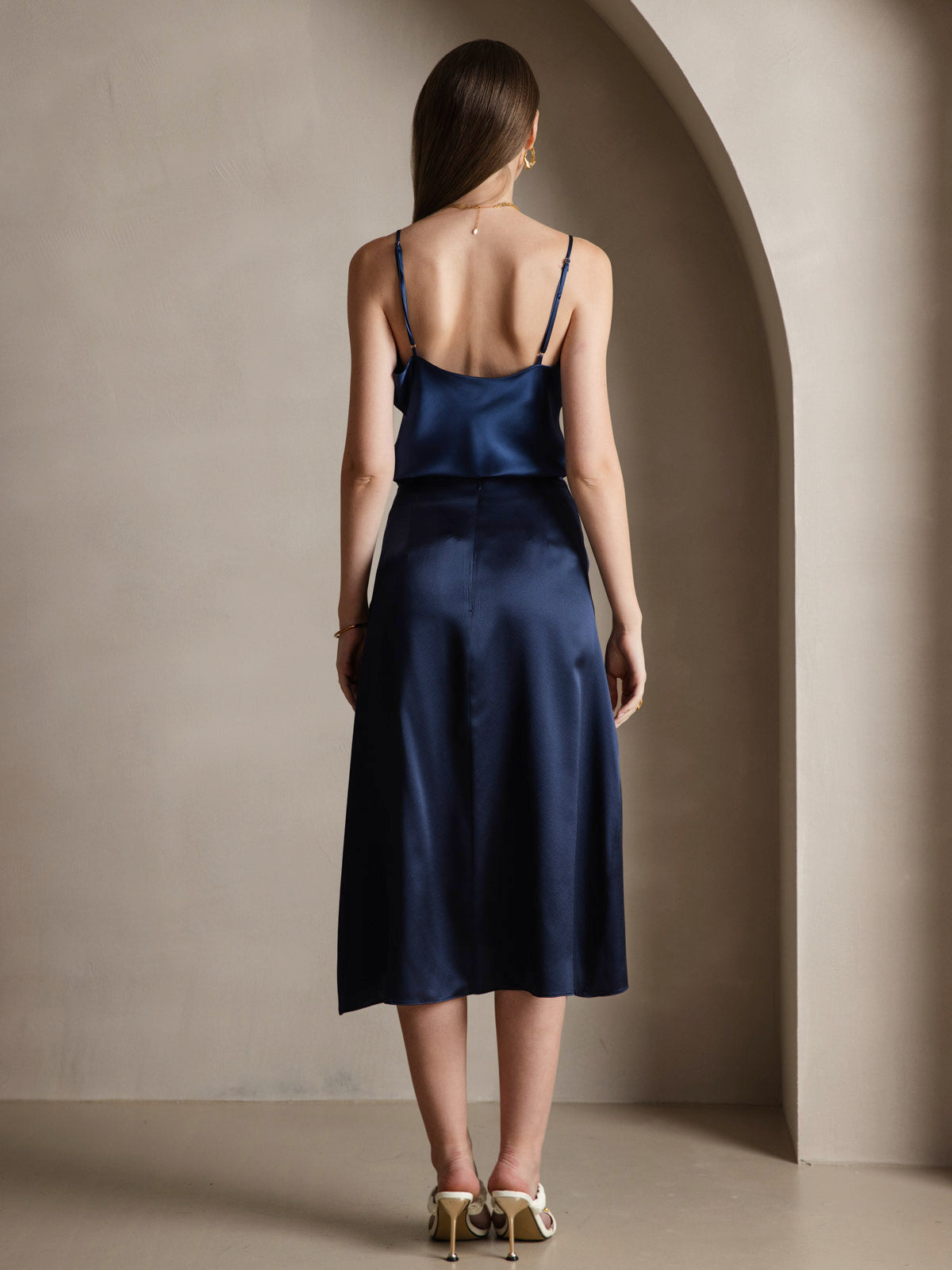 [أزرق غامق] SilkSilky-SA الحرير الخالص رقبة على شكل حرف V كامي 002,