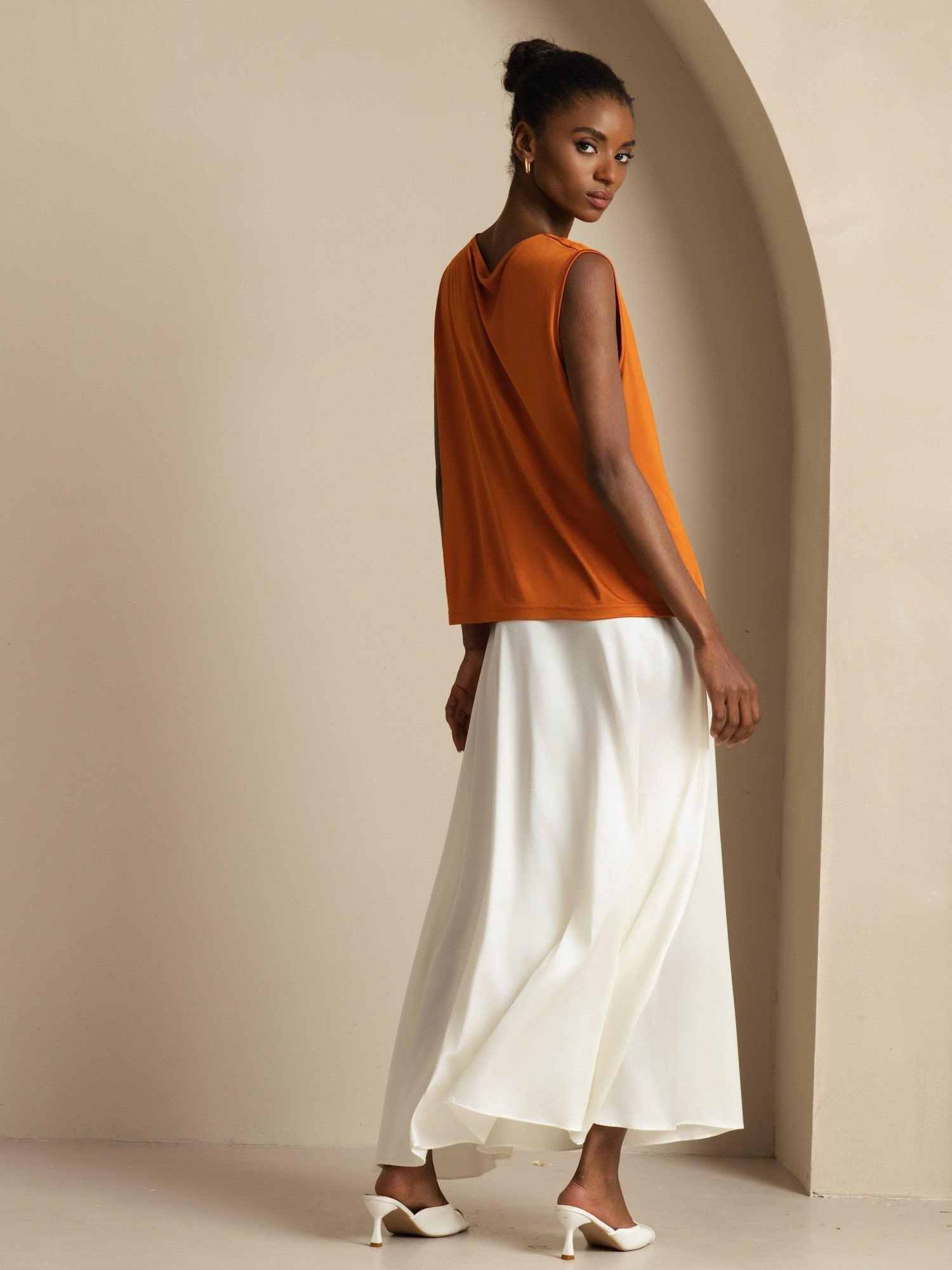 [البرتقالي] SilkSilky-SA بدون أكمام ياقة متدلية تي شيرت نسائية 002