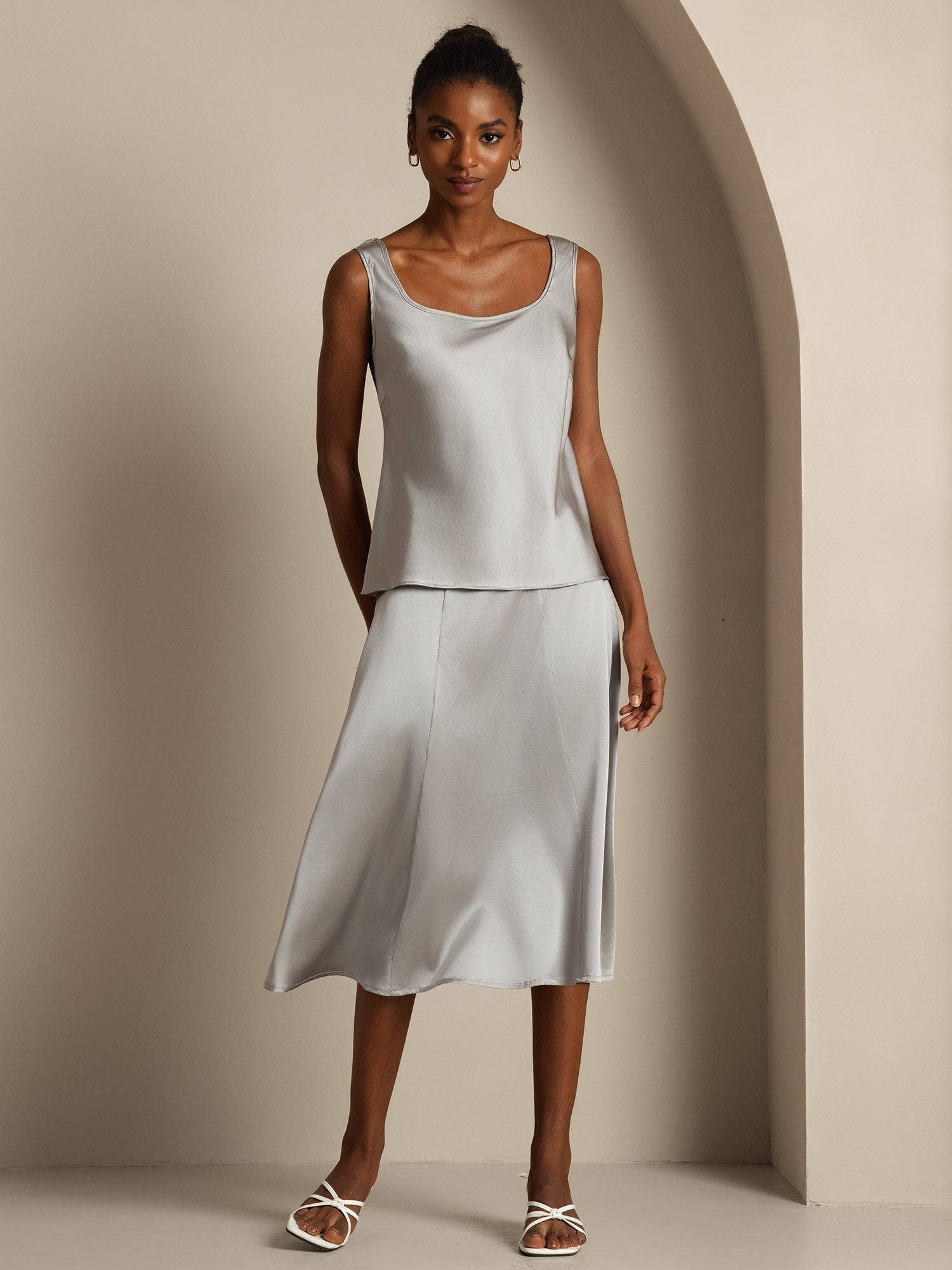 [رمادي غريفين‎] SilkSilky-SA 19Momme الحرير رقبة على شكل حرف U كامي 001,