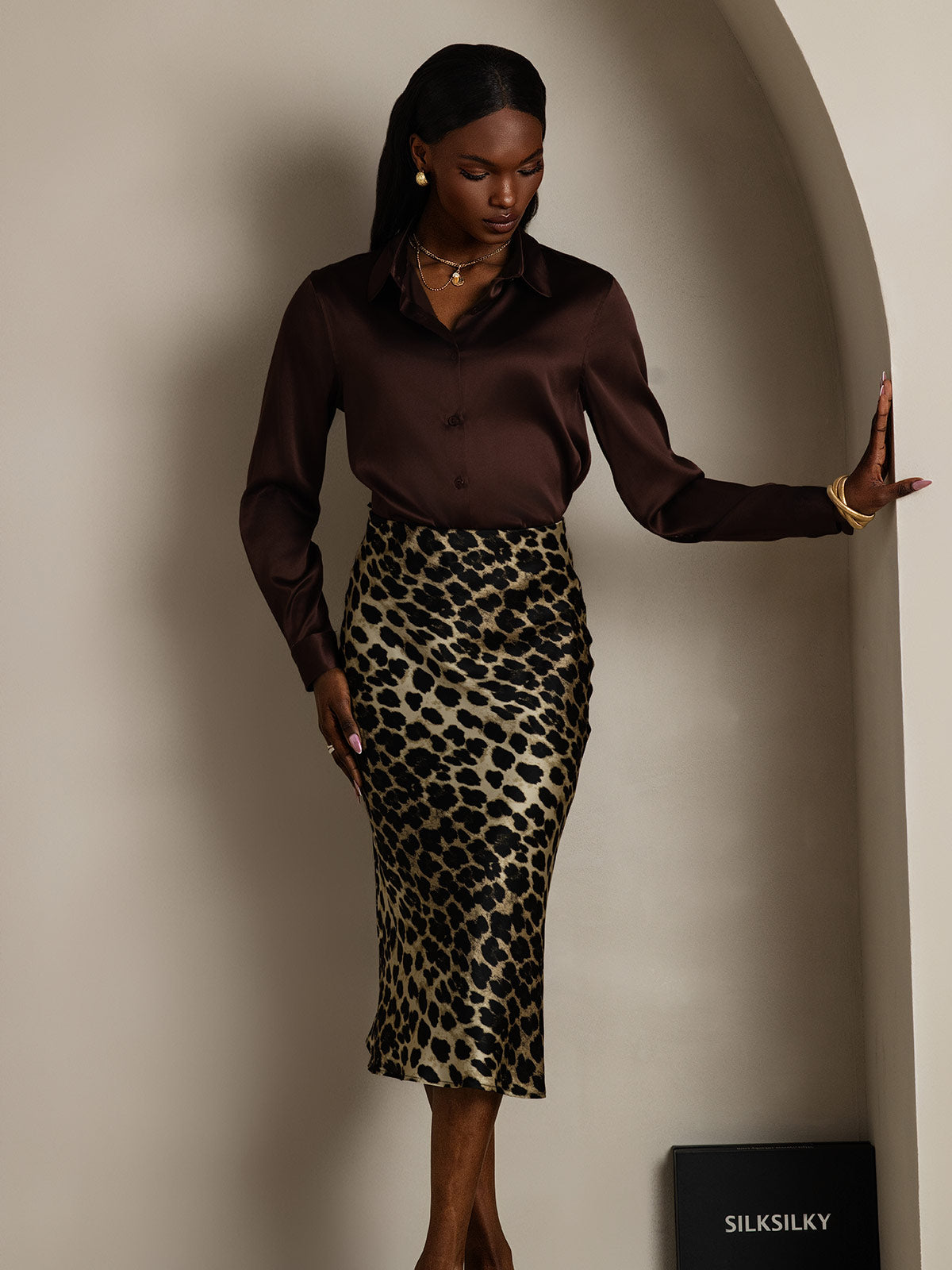 [شوكولاتة داكنة] SilkSilky-SA الحرير الأكمام الطويلة الياقة بلايز نسائية 005