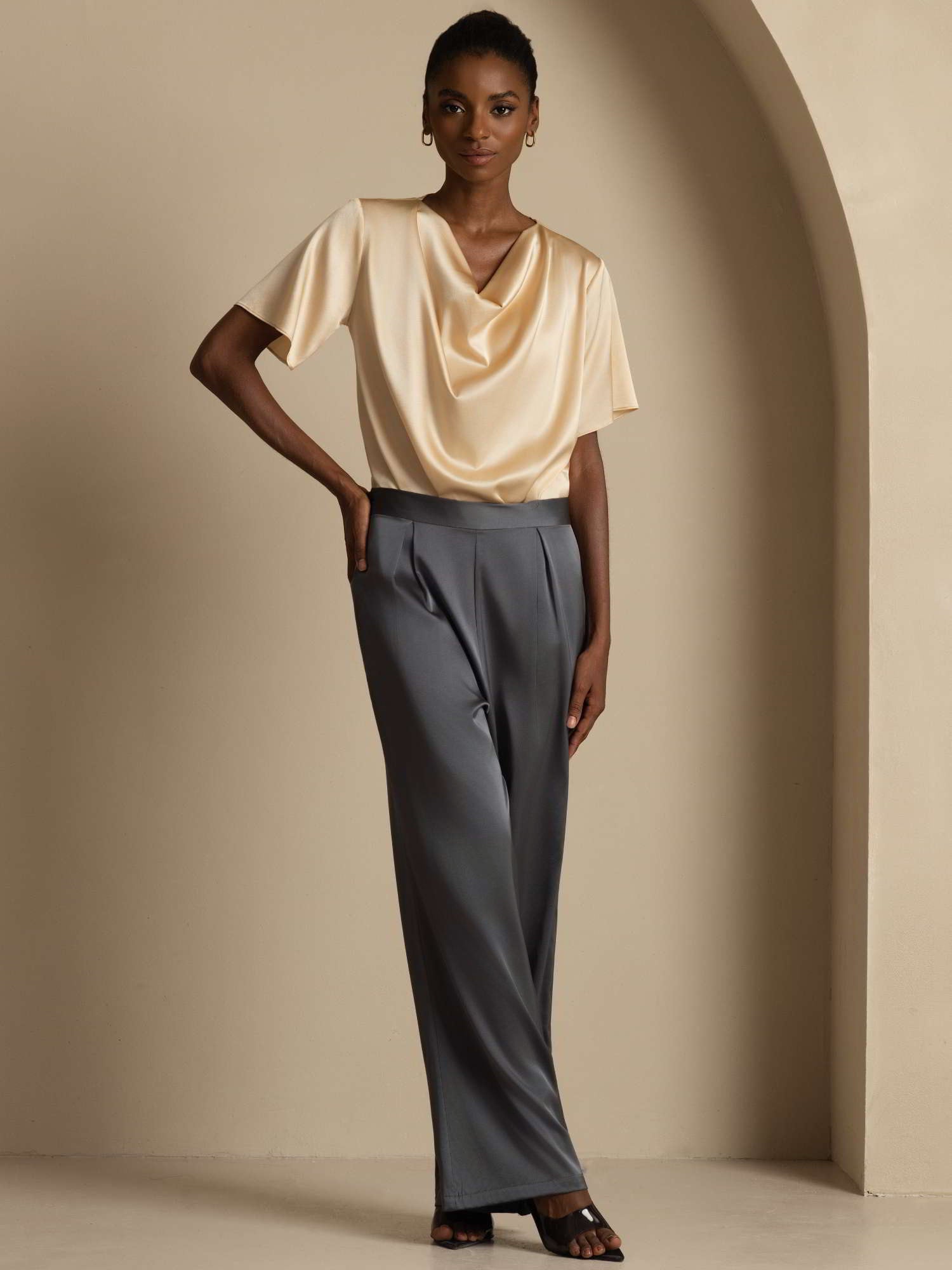 [شامبانيا] SilkSilky-SA 19Momme الحرير الأكمام القصيرة فتحة عنق بثنيات ملفوفة بلوزة 008