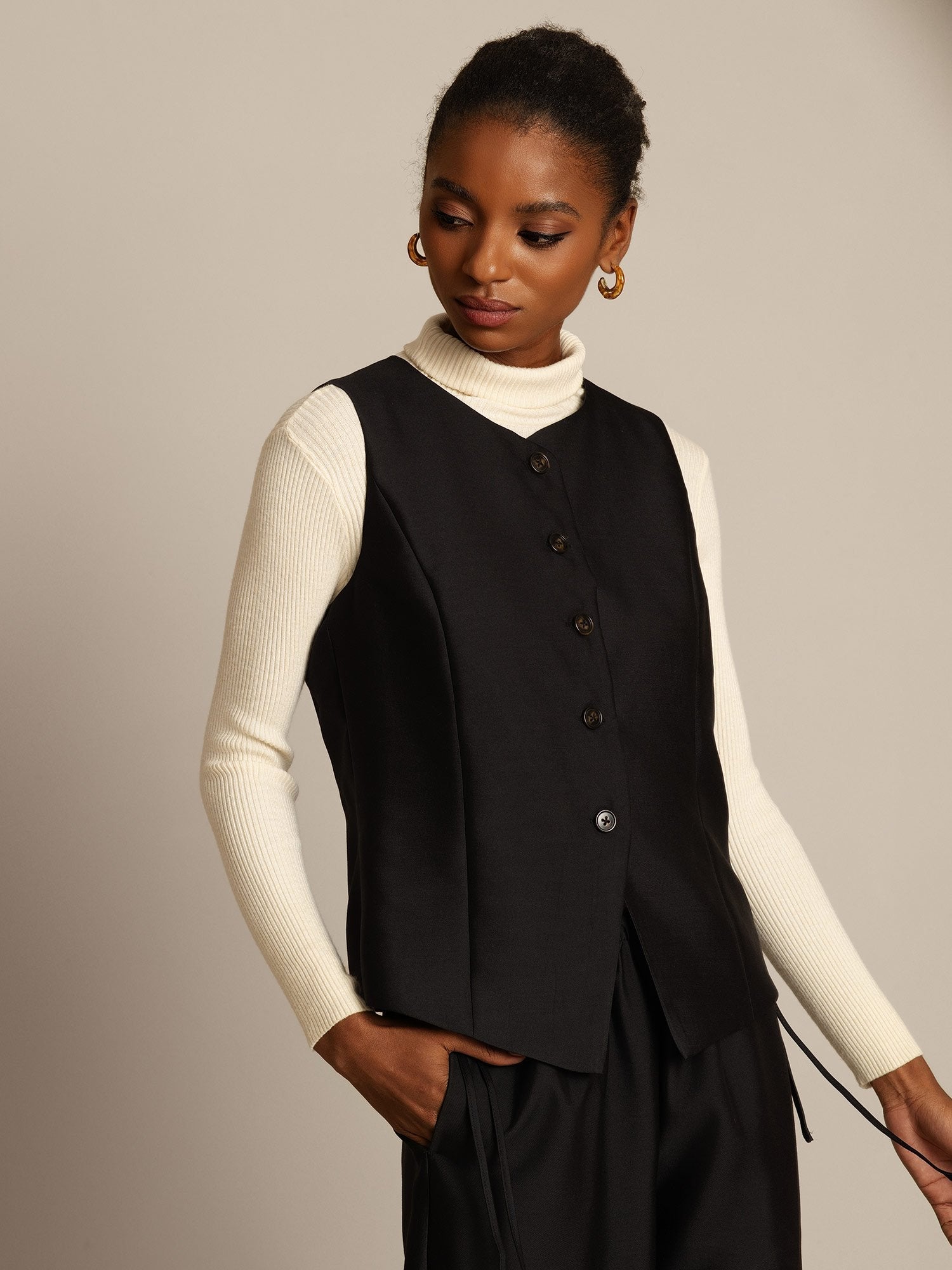 [أسود] SilkSilky-SA 32Momme الحرير Womens Vest 005,