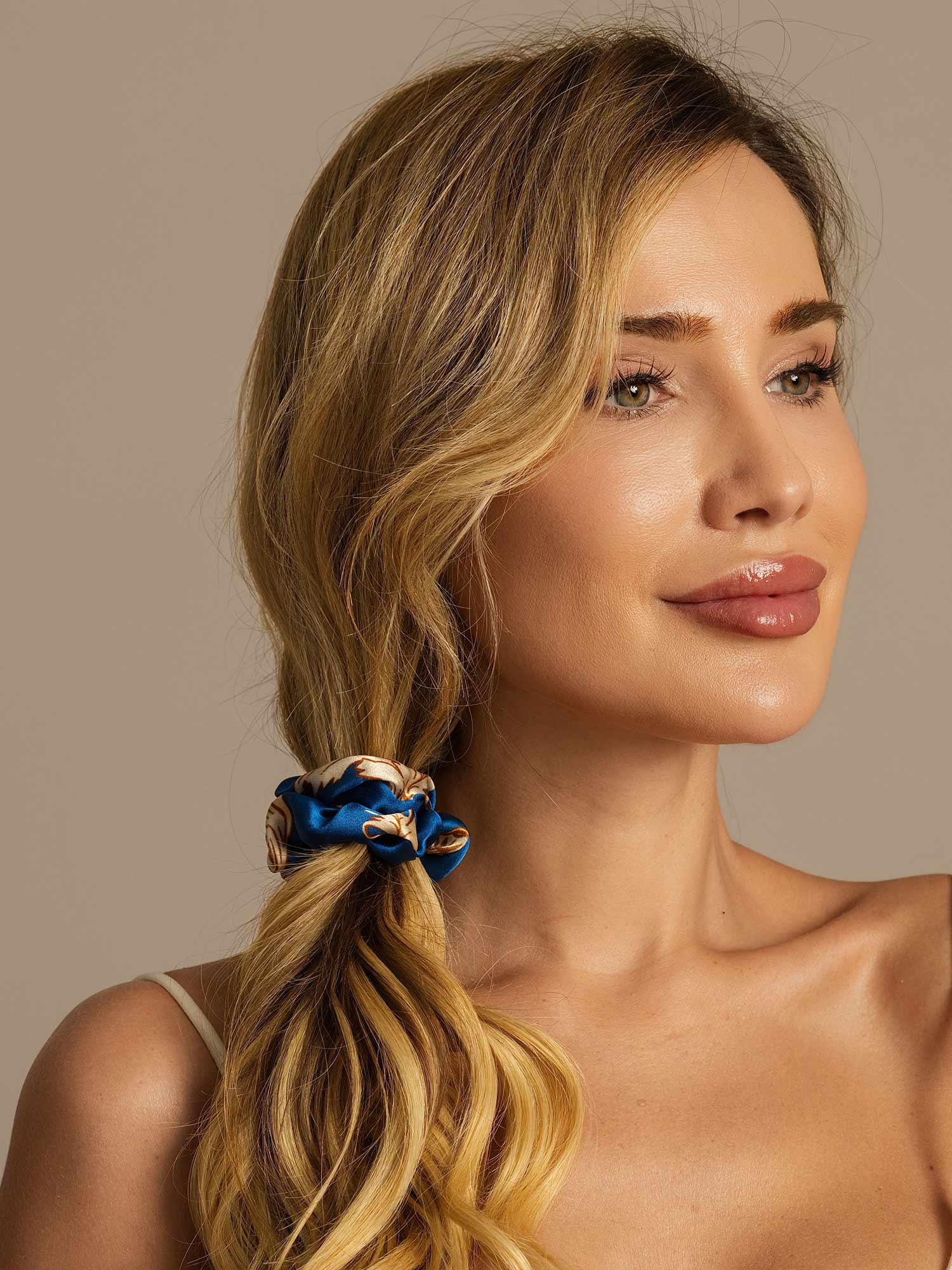 [تنين نيفي] SilkSilky-SA 19Momme الحرير الخالص Scrunchie 001