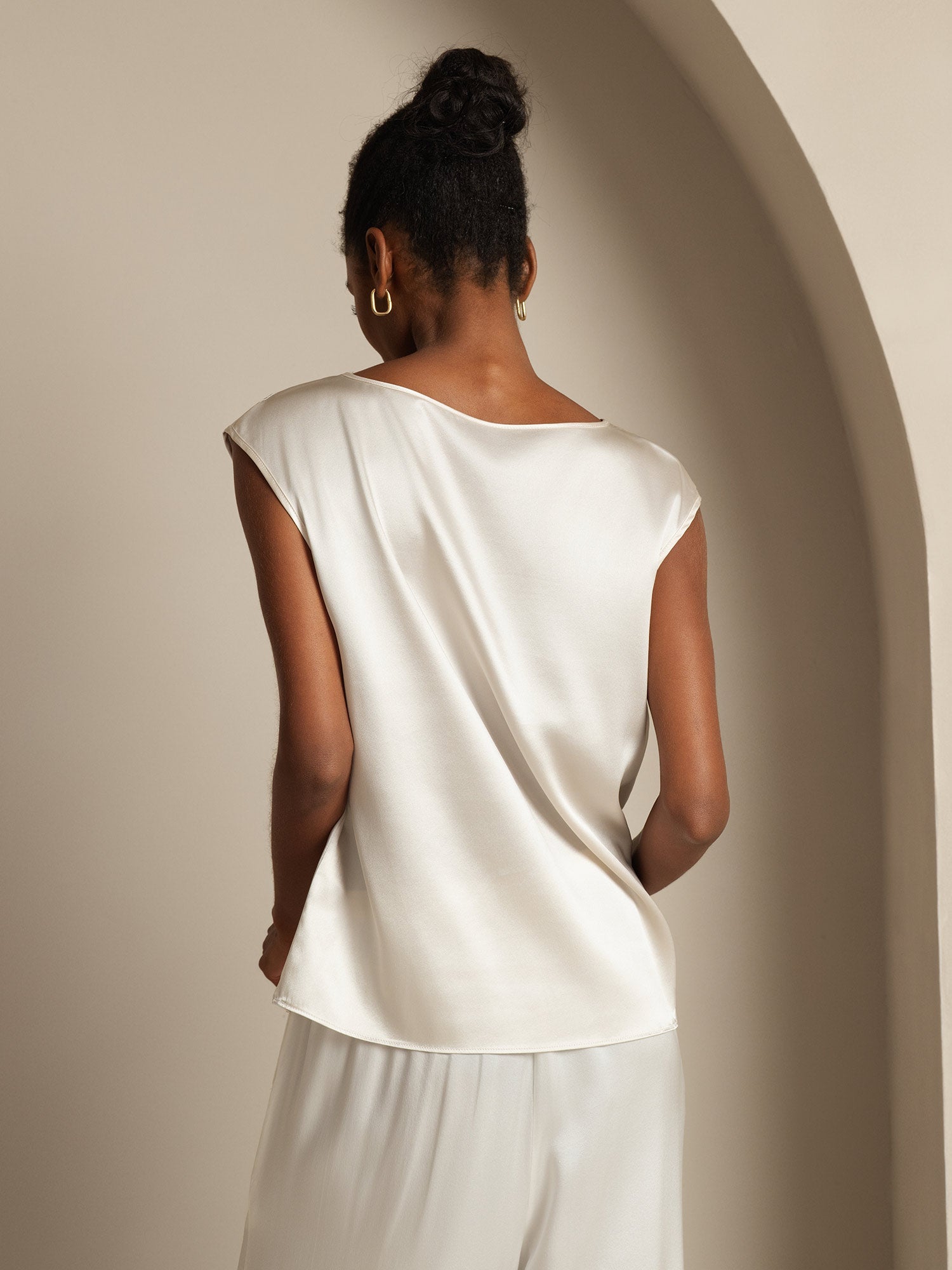 [أبيض] SilkSilky-SA Cap Sleeve Round Neck تي شيرت نسائية 002