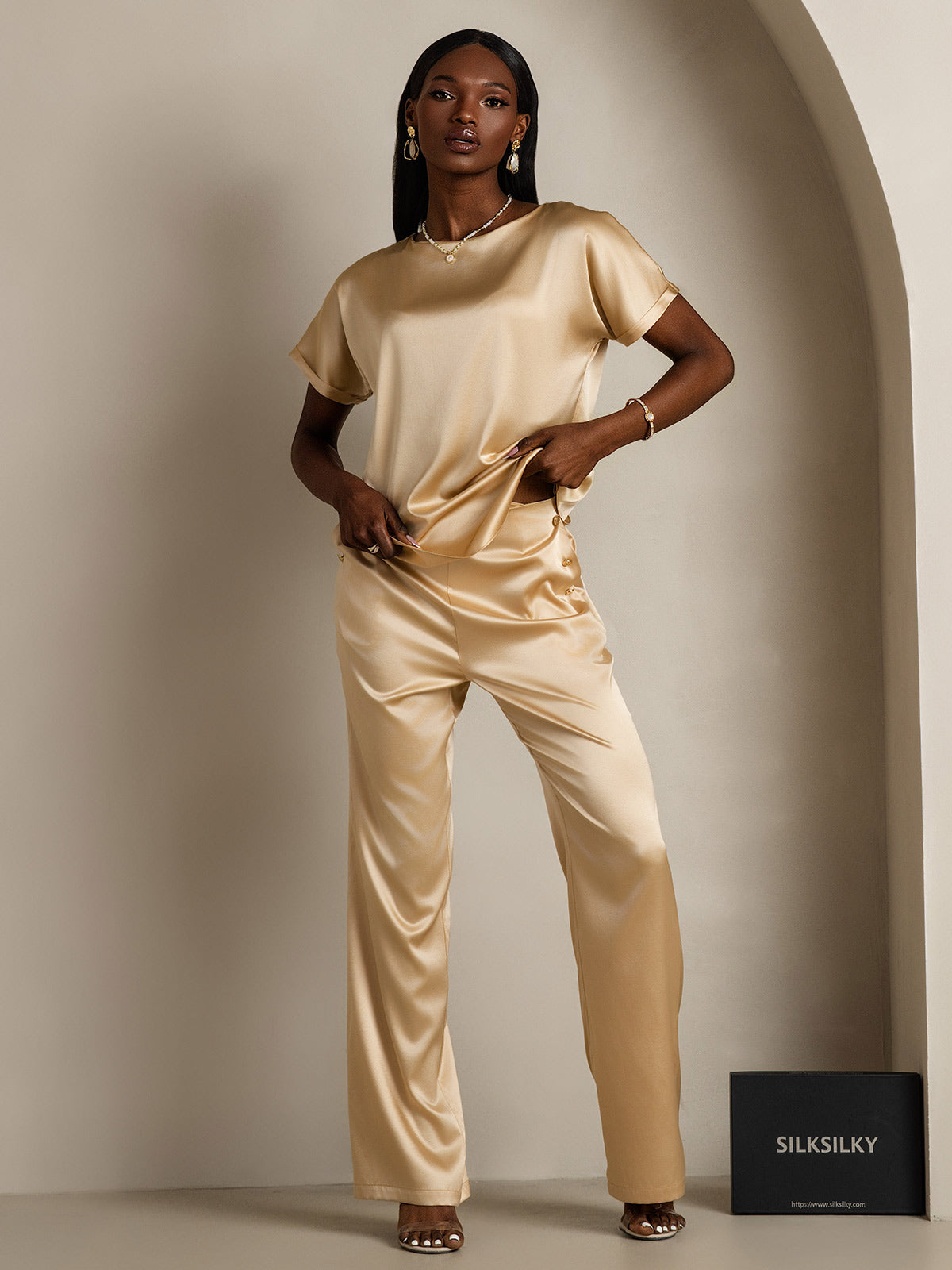 [شامبانيا] SilkSilky-SA 19Momme الحرير رقبة مستديرة تي شيرت نسائية 006,