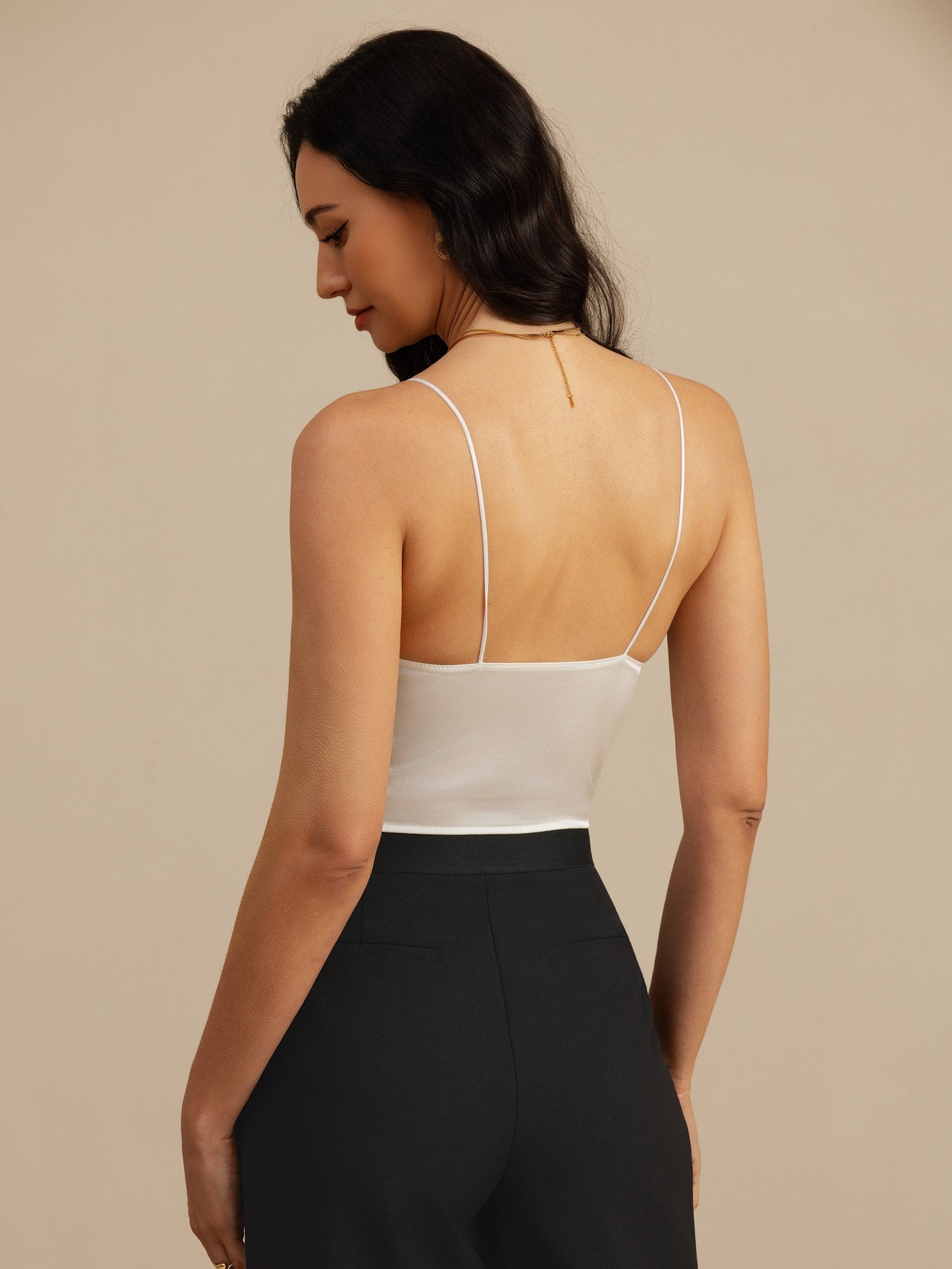 [أبيض] SilkSilky-SA Spaghetti Strap V Neck كامي 002