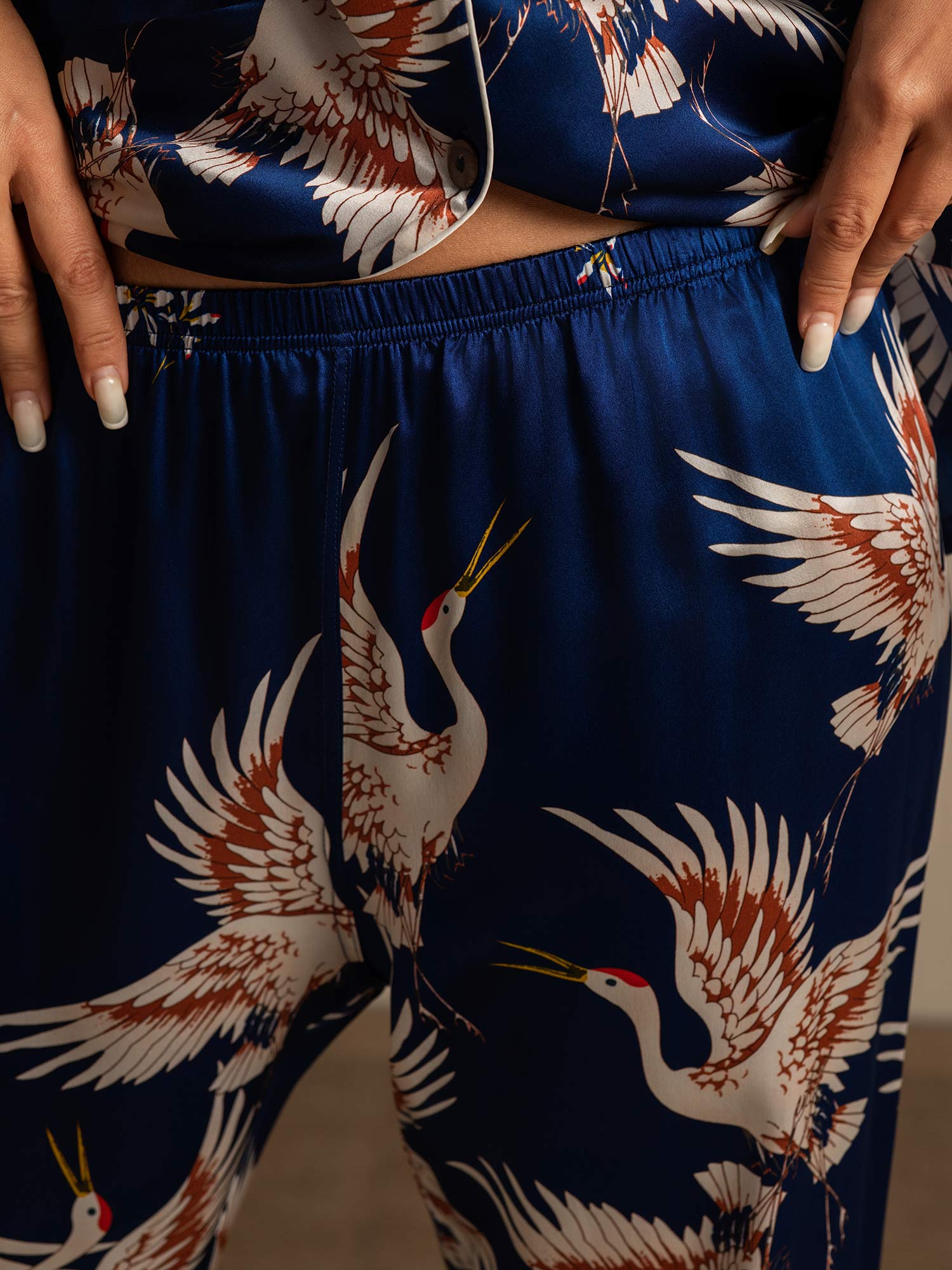 [أزرق غامق] SilkSilky-SA 19Momme الحرير الخالص Notch Collar طقم بيجامة نسائي 010,