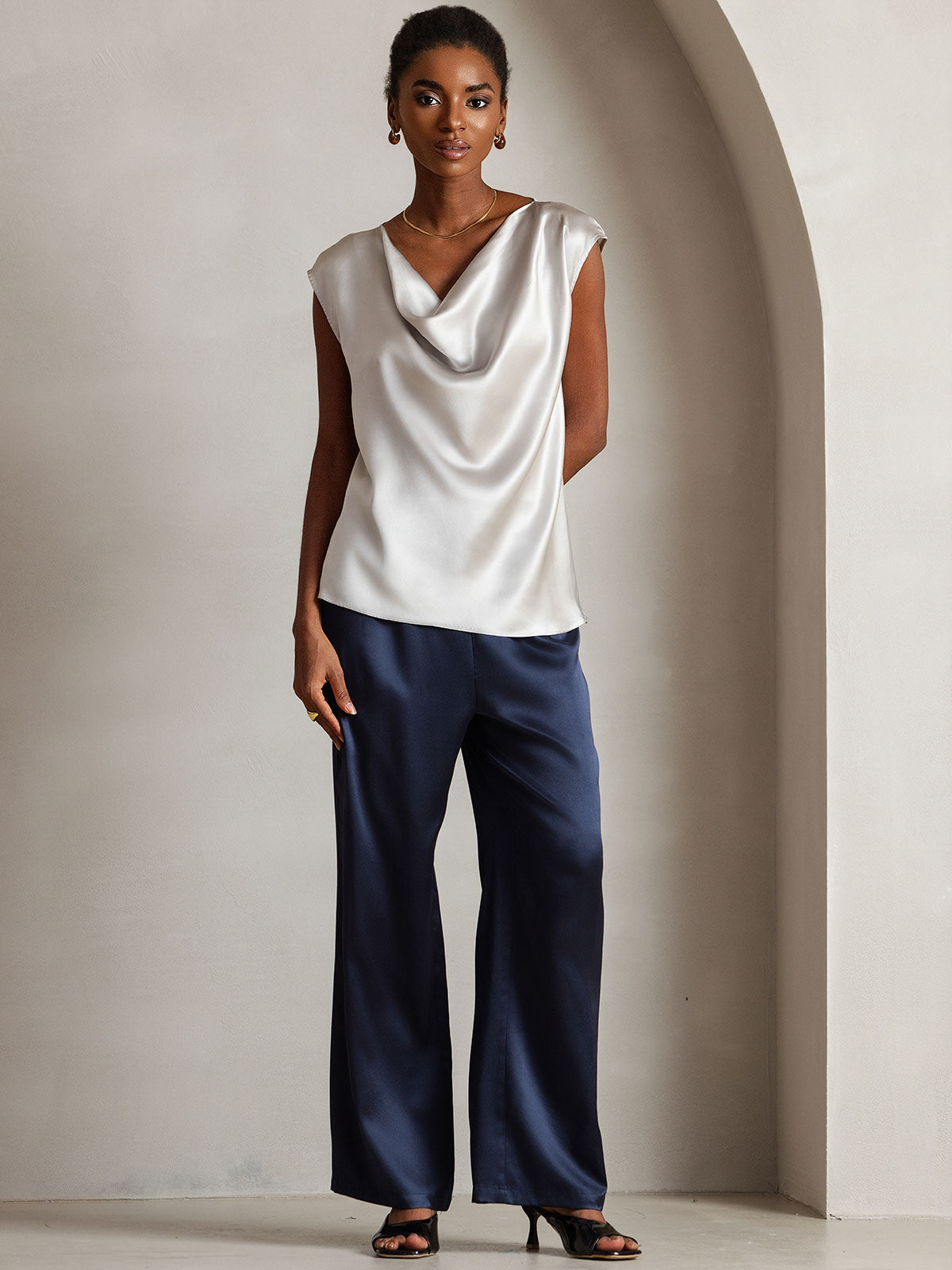 [رمادي فاتح] SilkSilky-SA 19Momme الحرير فتحة عنق بثنيات ملفوفة تي شيرت نسائية 001,