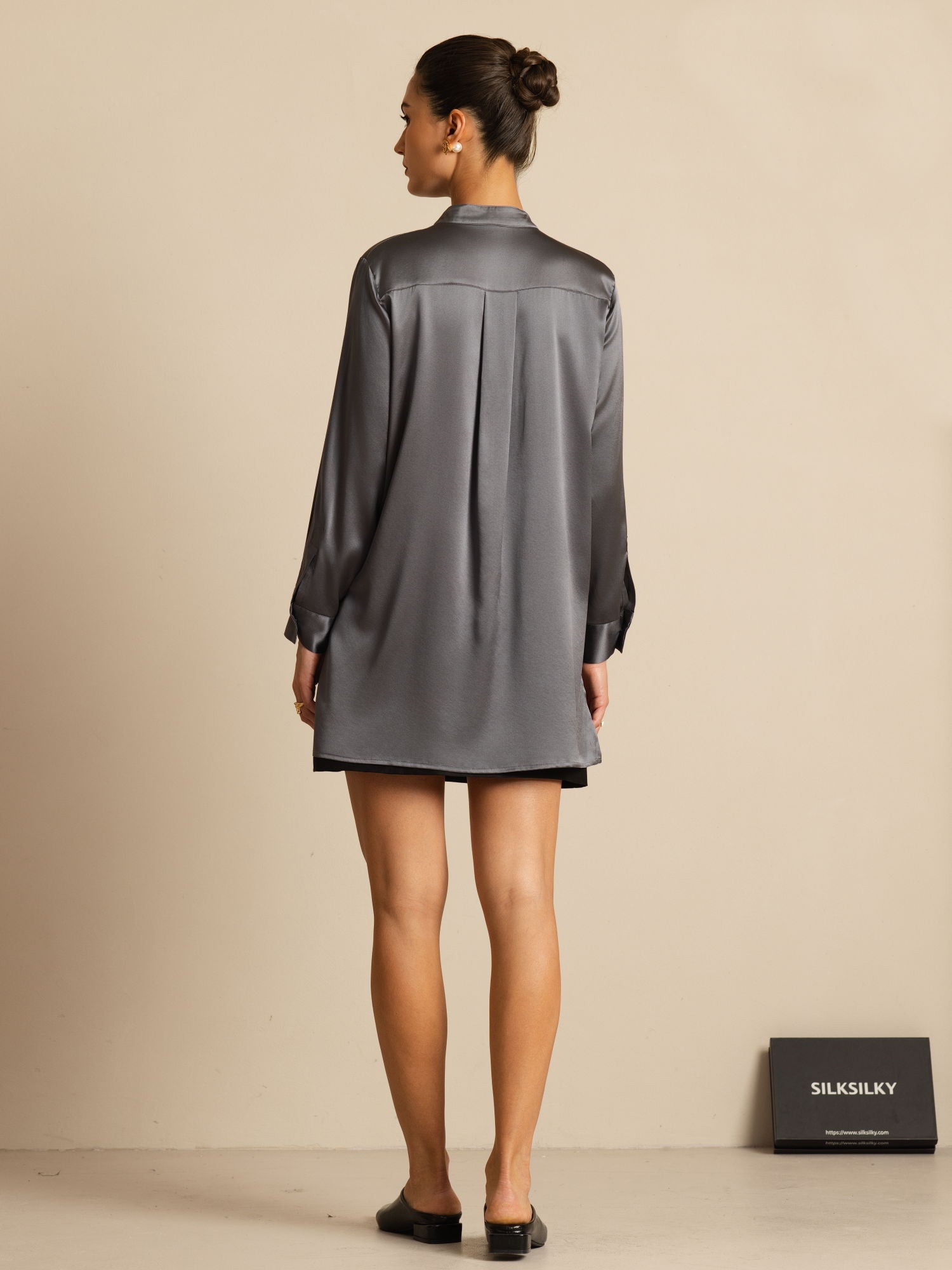 [الرمادي الداكن] SilkSilky-SA 19Momme الحرير الأكمام الطويلة ياقة القاع بلوزة 002