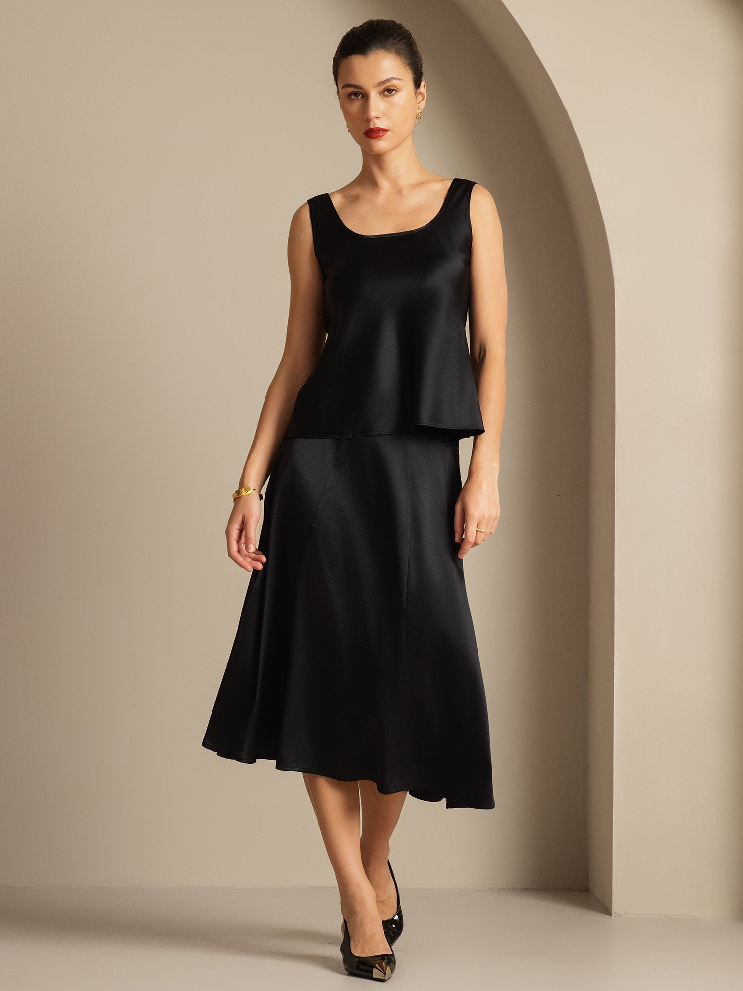 [أسود] SilkSilky-SA 19Momme الحرير رقبة على شكل حرف U كامي 003,