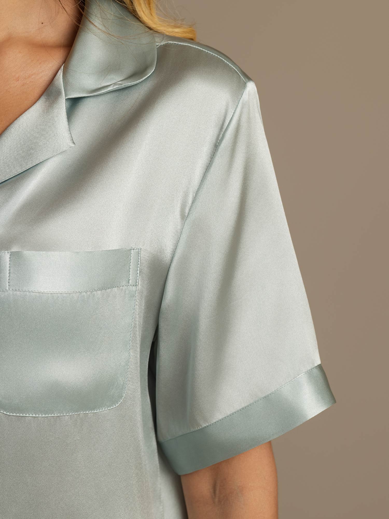 [أزرق فاتح] SilkSilky-SA الحرير الخالص Notch Collar طقم بيجامة نسائي 008,