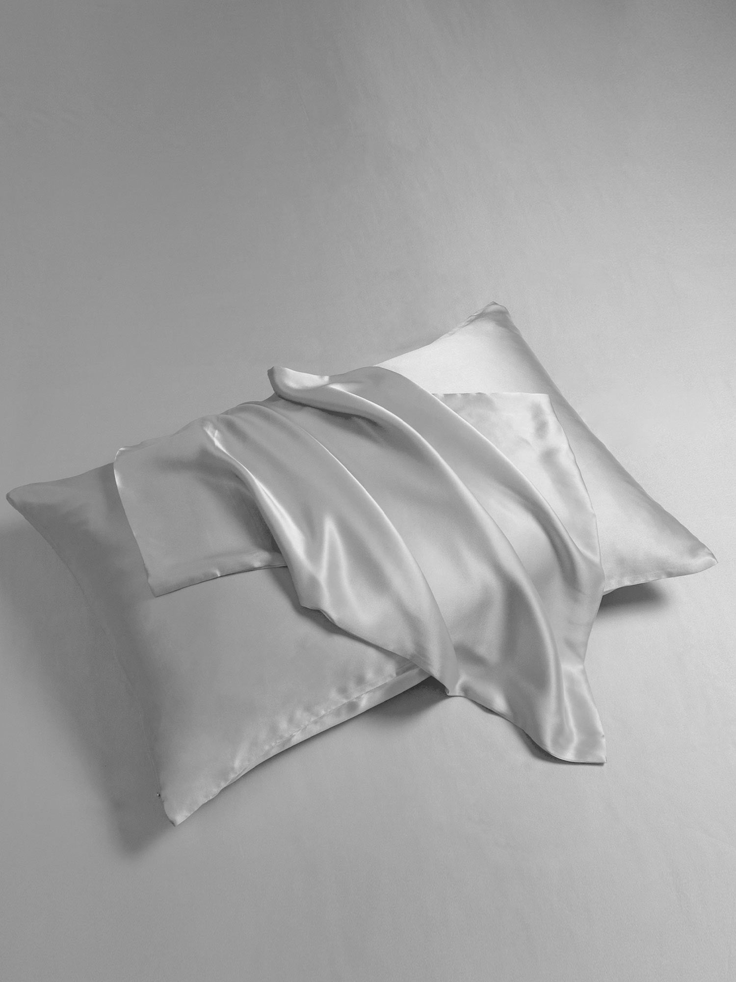 [فضة] SilkSilky-SA 25Momme مجموعة الفراش 007