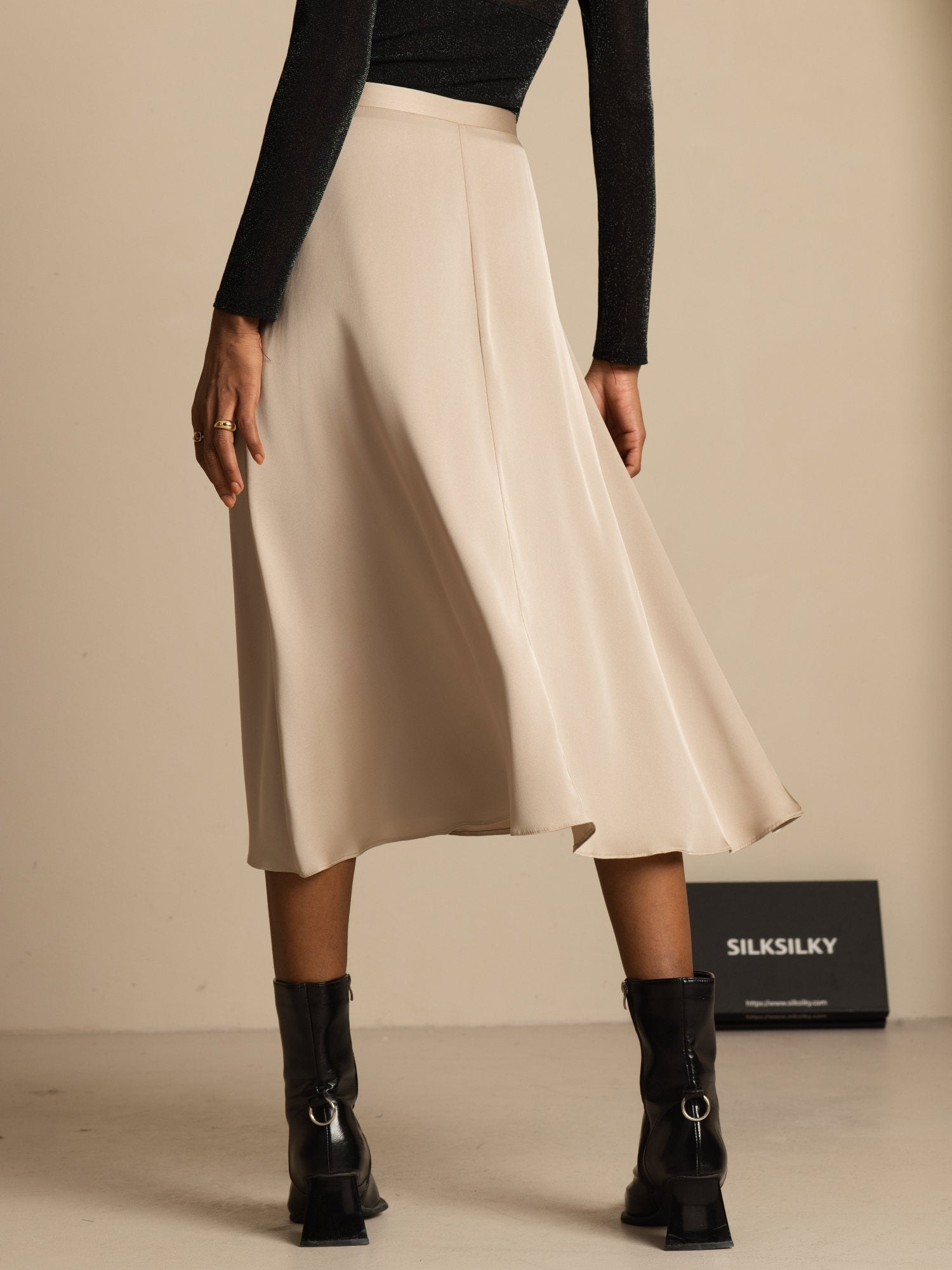 [تان (بني فاتح)] SilkSilky-SA 19Momme الحرير Skirt 002