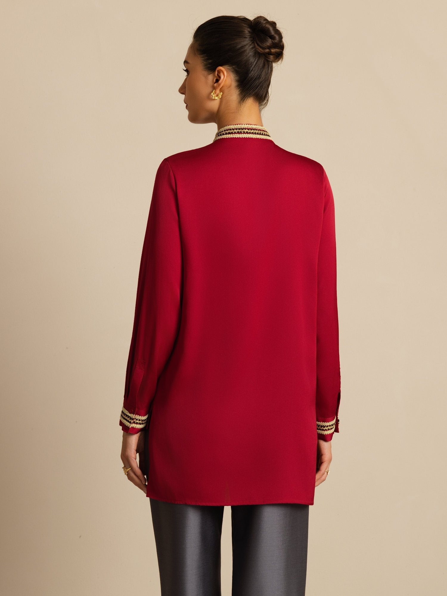 [خمر] SilkSilky-SA 19Momme الحرير الأكمام الطويلة ياقة القاع بلوزة 002