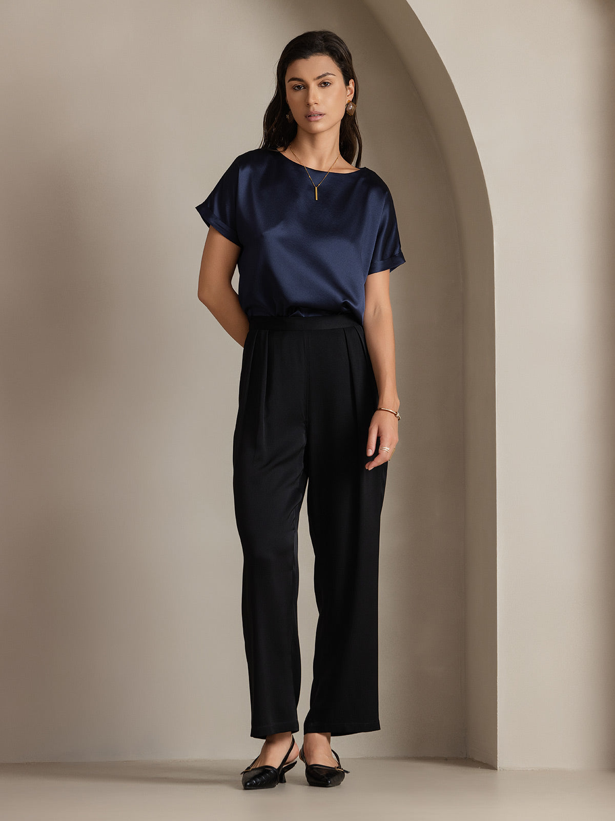 [أزرق غامق] SilkSilky-SA 19Momme الحرير الأكمام القصيرة رقبة مستديرة تي شيرت نسائية 004