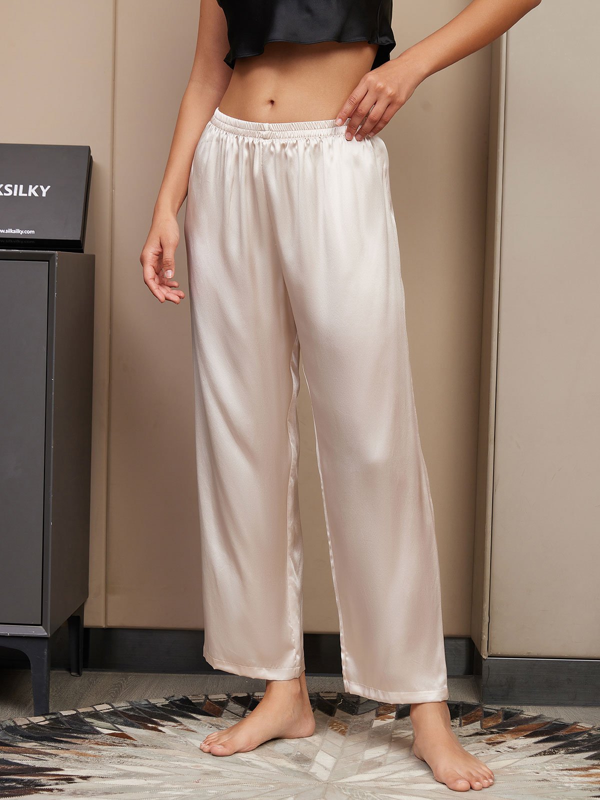 [البيج الفاتح] SilkSilky-SA الحرير الخالص Womens Sleep Bottoms 004