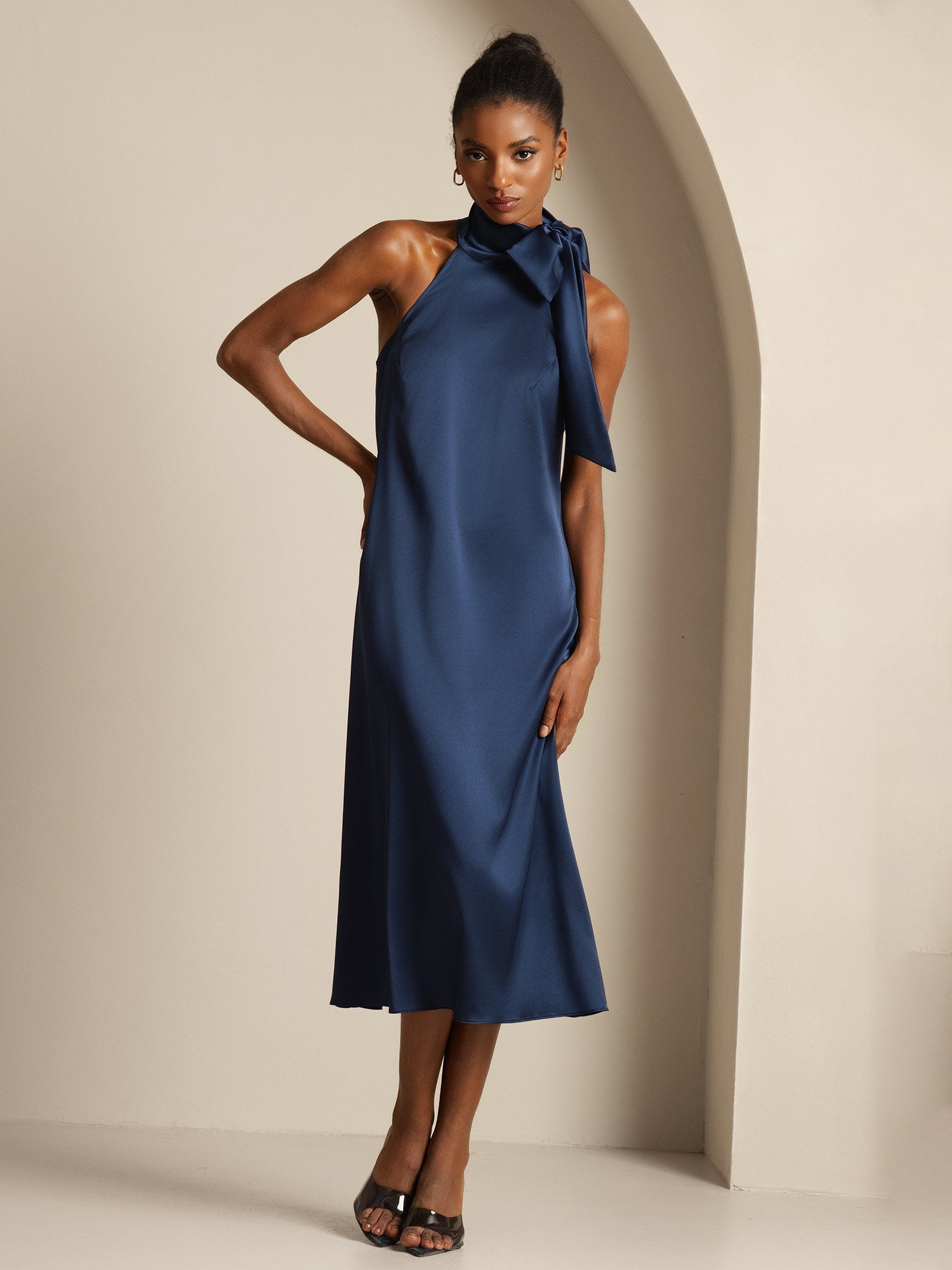 [أزرق غامق] SilkSilky-SA 19Momme الحرير بدون أكمام تعادل الرقبة فساتين نسائية 008