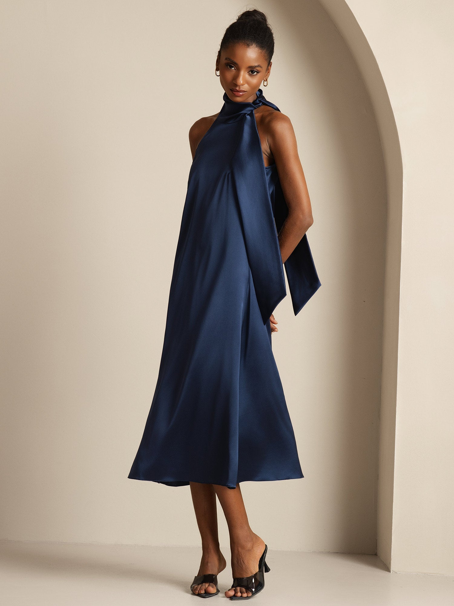 [أزرق غامق] SilkSilky-SA 19Momme الحرير بدون أكمام تعادل الرقبة فساتين نسائية 003