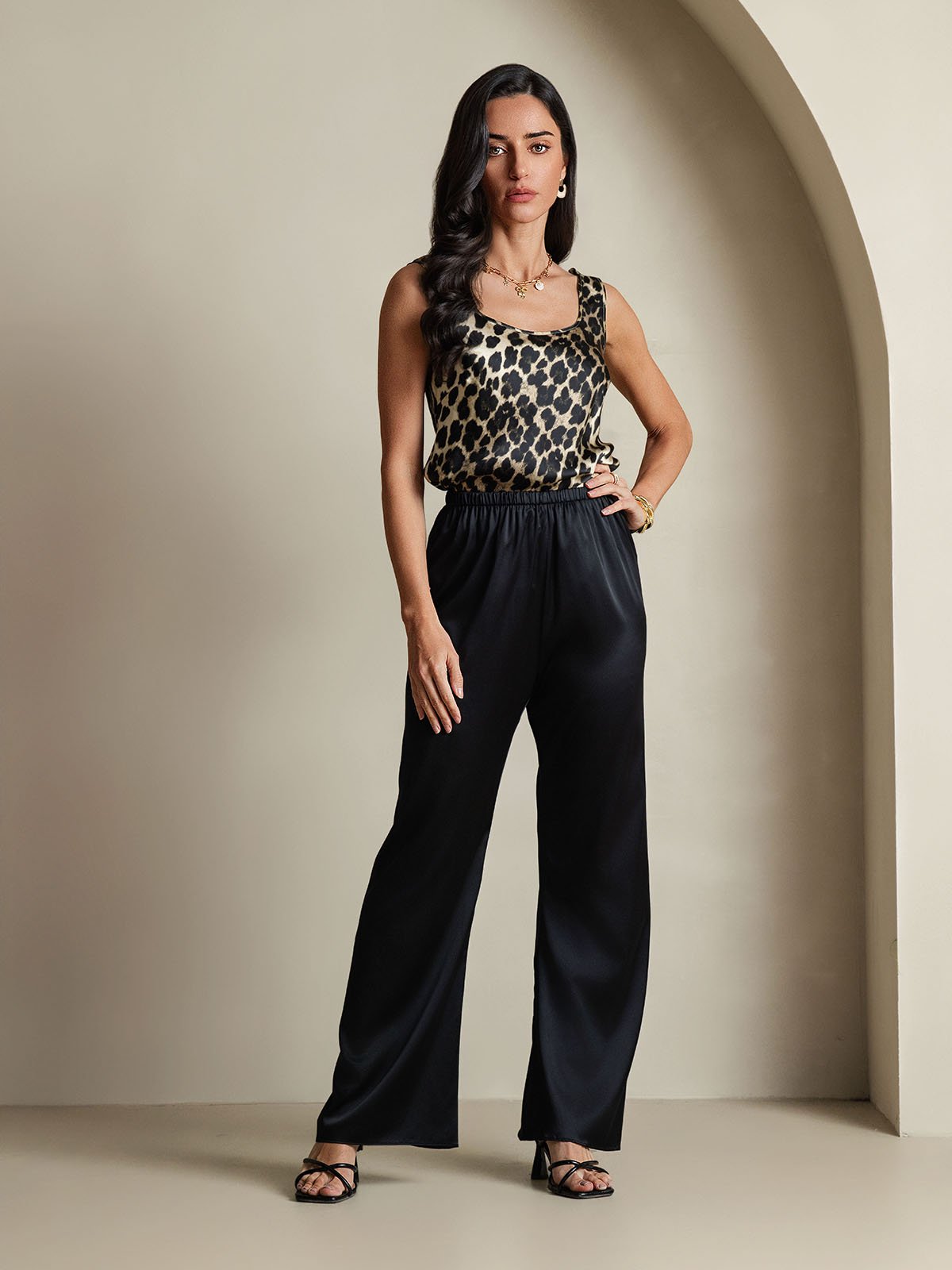 [فهد] SilkSilky-SA 19Momme الحرير رقبة على شكل حرف U كامي 008,