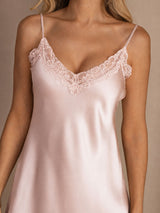 [لون القرنفل] SilkSilky-SA Sleeveless V Neck باس النوم 004