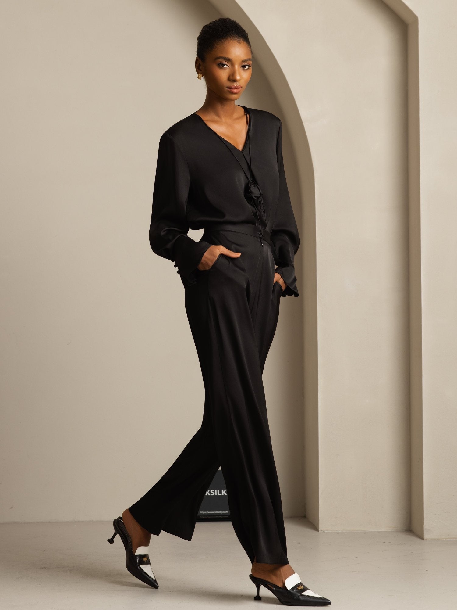 [أسود] SilkSilky-SA 19Momme الحرير الأكمام الطويلة رقبة على شكل حرف V بلوزة 008