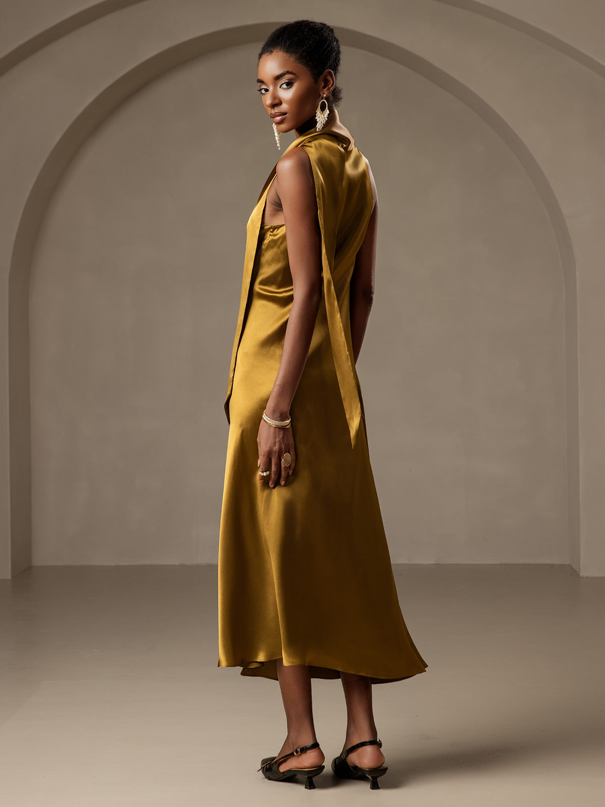 [بني] SilkSilky-SA 19Momme الحرير بدون أكمام تعادل الرقبة فساتين نسائية 004