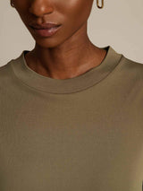 [زيتوني محروق] SilkSilky-SA Half Sleeve Crew Neck تي شيرت نسائية 004