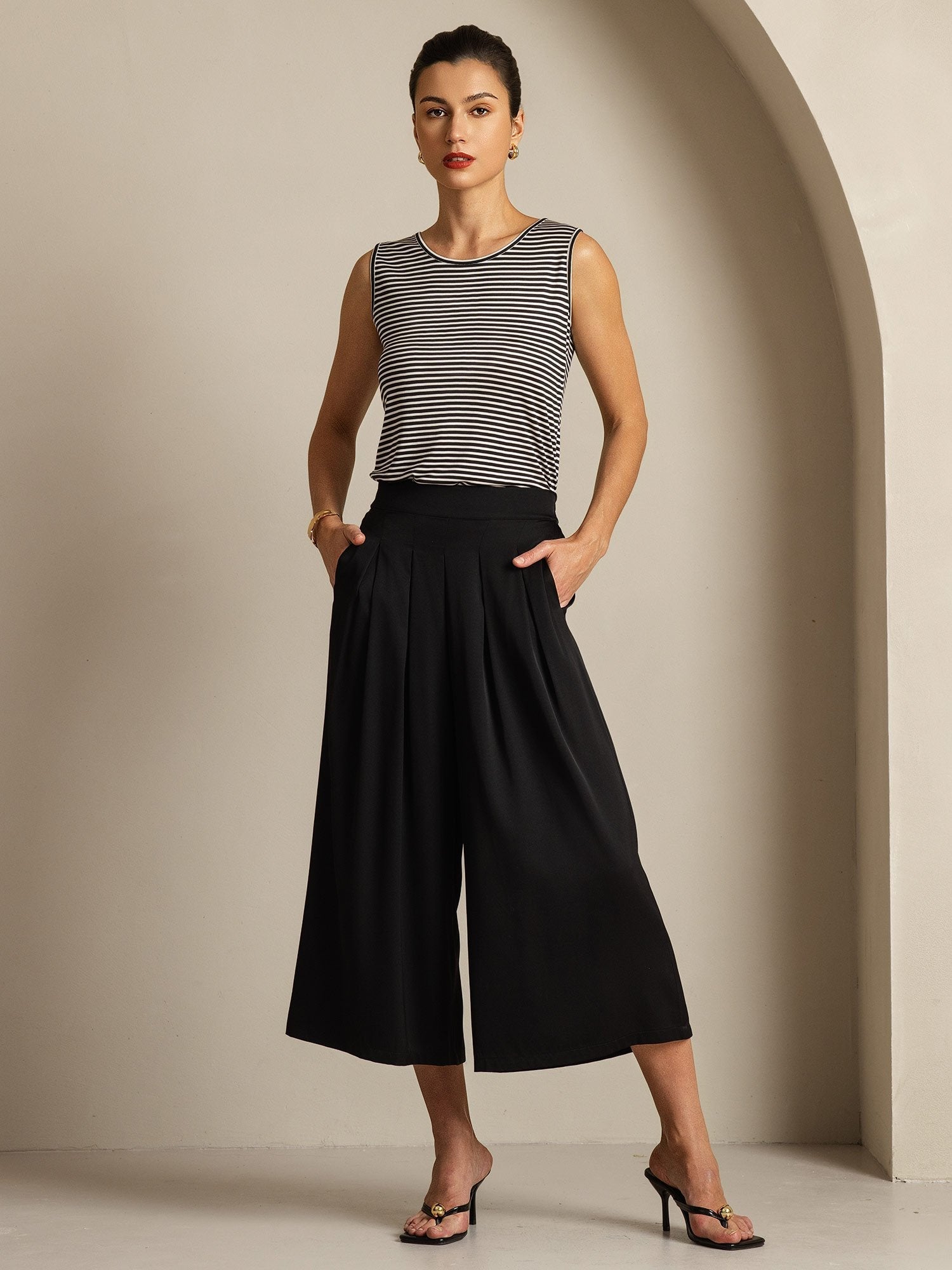 [شريط أبيض] SilkSilky-SA Pure Silk بدون أكمام رقبة مستديرة كامي 008