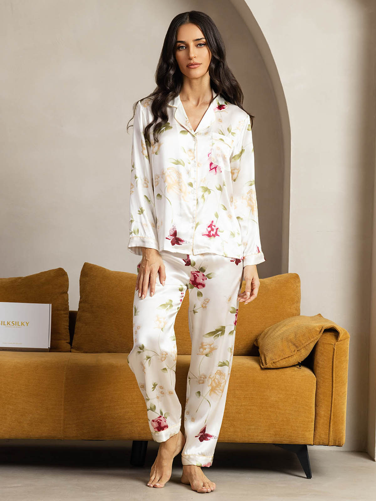 [زهور عاجية] SilkSilky-SA الحرير الخالص Womens Pajamas 003
