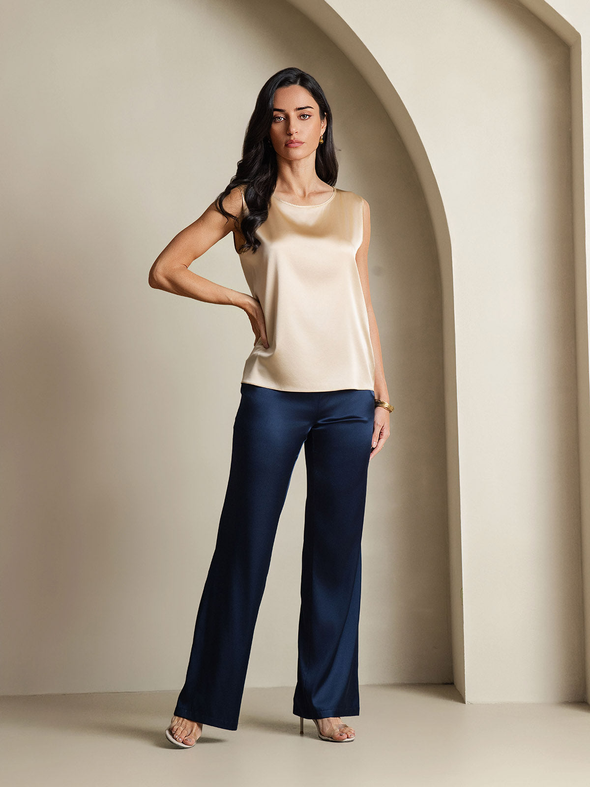 [شامبانيا] SilkSilky-SA 19Momme الحرير رقبة مستديرة كامي 008,