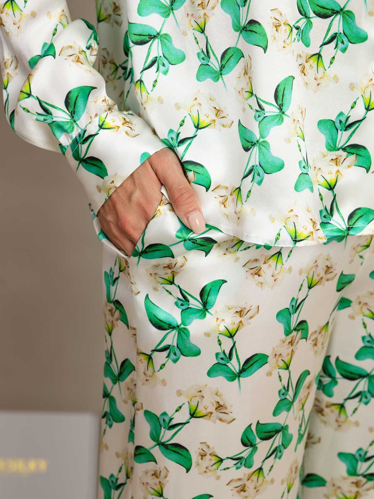 [زهري أخضر] SilkSilky-SA 19Momme الحرير Lapel Collar Women''s Outfit Sets 006