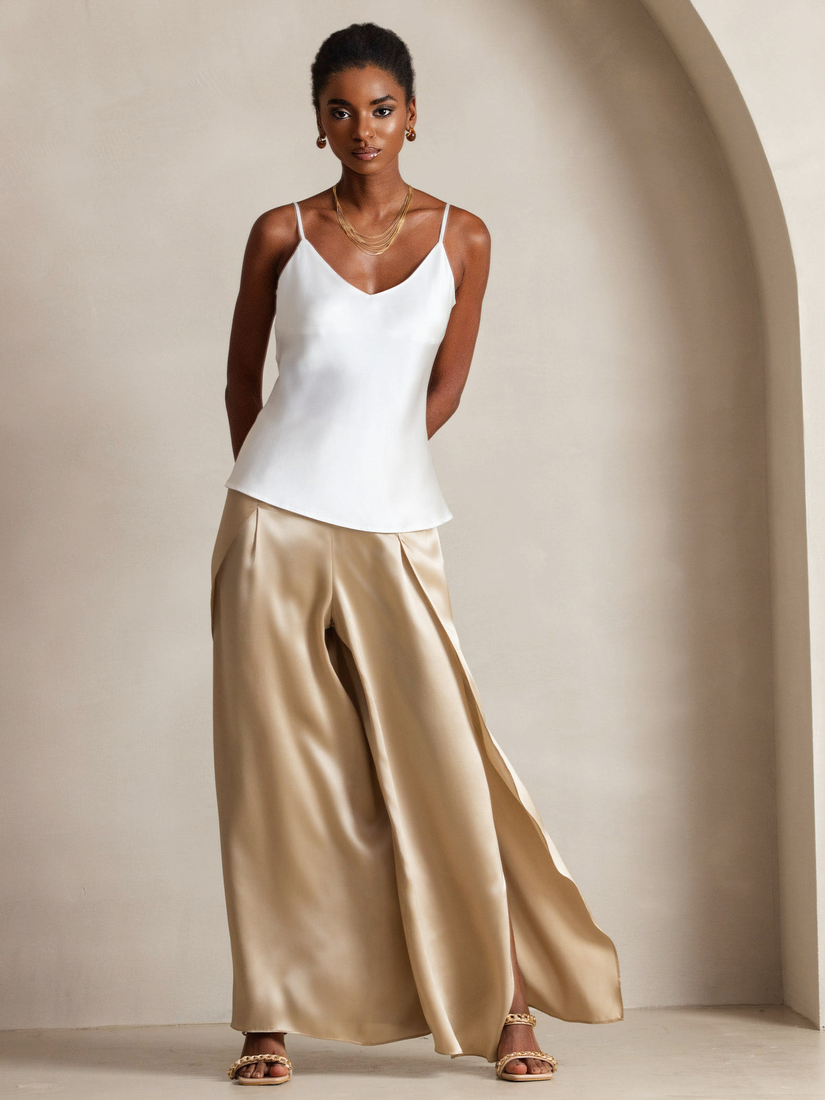 [أبيض] SilkSilky-SA الحرير الخالص رقبة على شكل حرف V كامي 001,