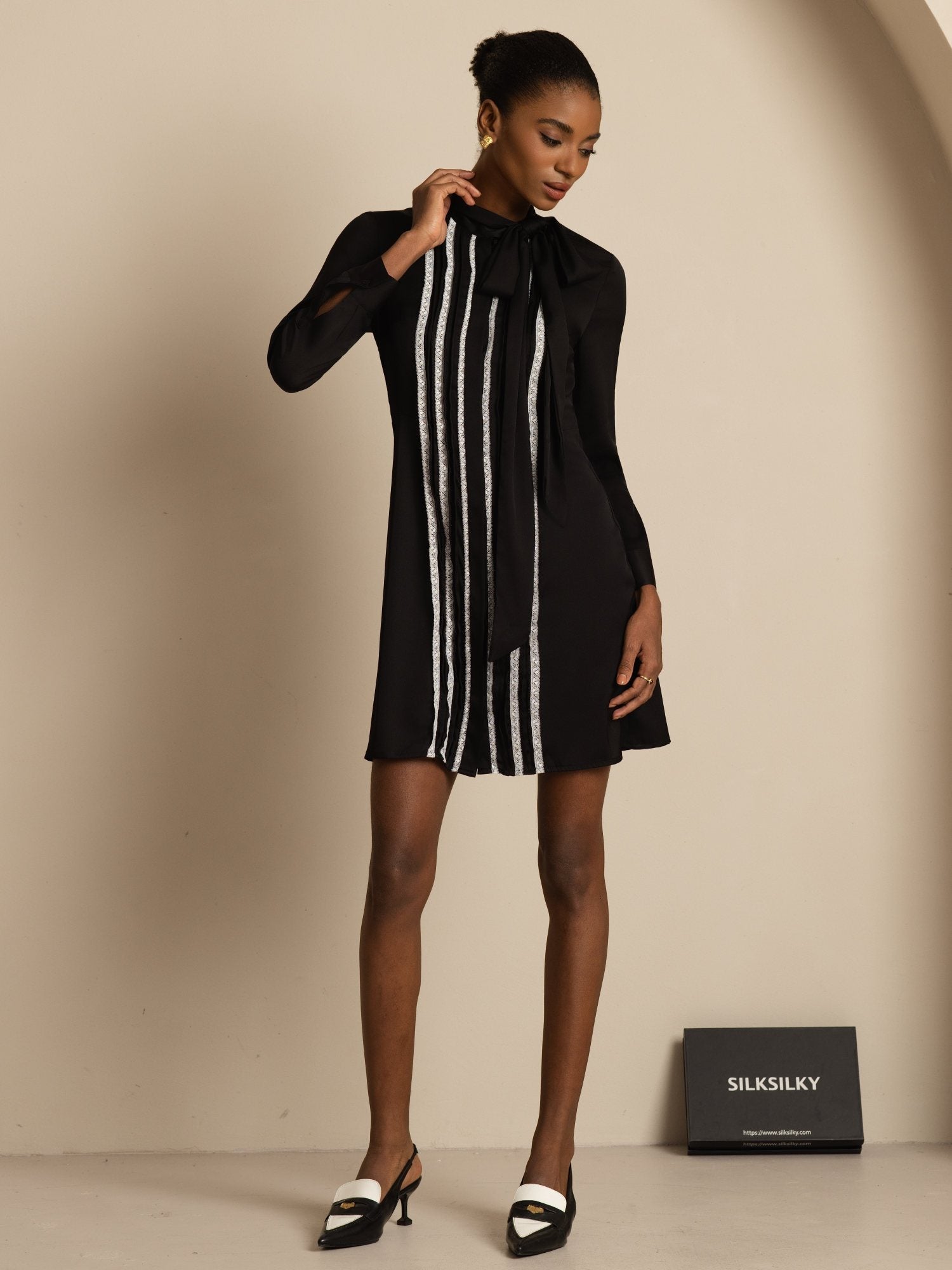 [أسود] SilkSilky-SA 19Momme الحرير الأكمام الطويلة ياقة قابلة للربط فساتين نسائية 001