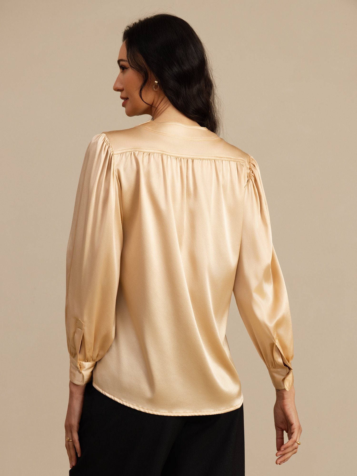 [شامبانيا] SilkSilky-SA 19Momme Long Sleeve Round Neck بلوزة 002