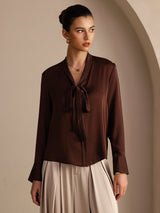 [شوكولاتة داكنة] SilkSilky-SA Long Sleeve Tie Neck بلوزات نسائية 001