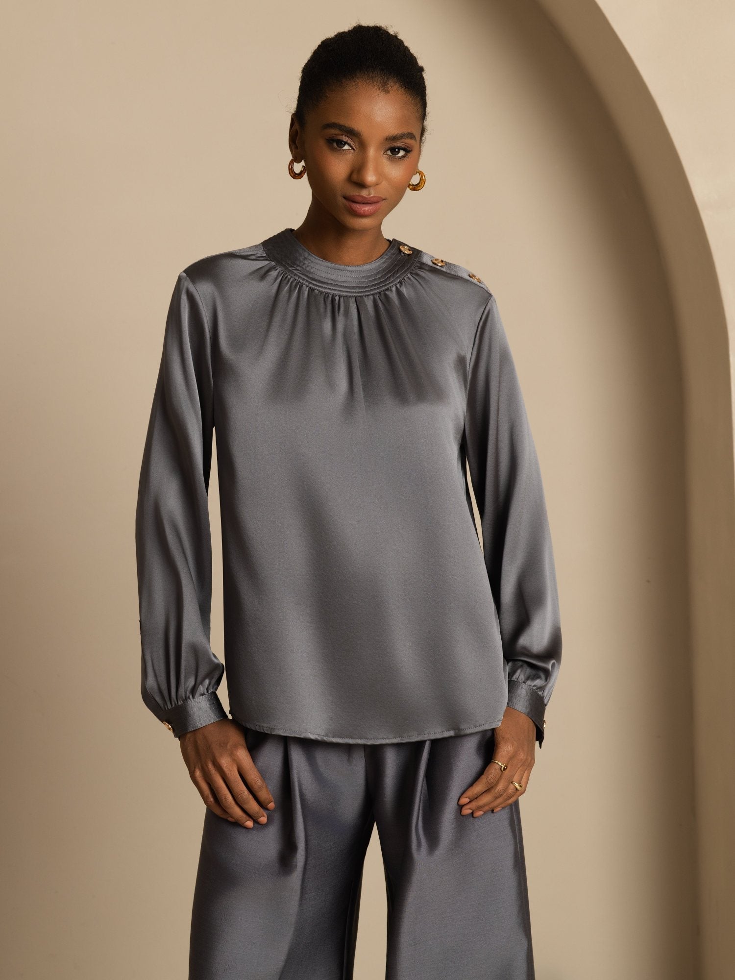 [الرماديالداكن] SilkSilky-SA 19Momme الحرير الأكمام الطويلة رقبة مستديرة بلوزة 001