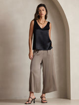 [أسود] SilkSilky-SA Sleeveless V Neck كامي 001