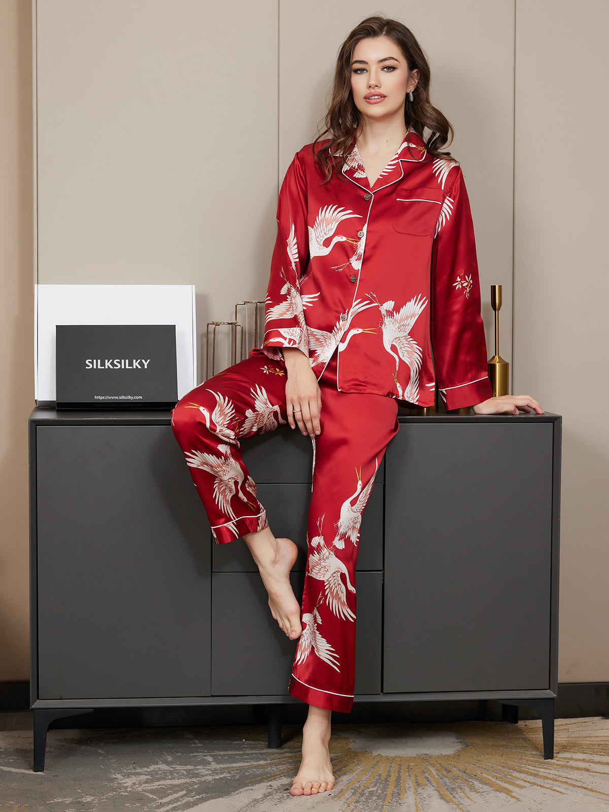 [احمر غامق] SilkSilky-SA 19Momme الحرير الخالص Womens Pajamas 001