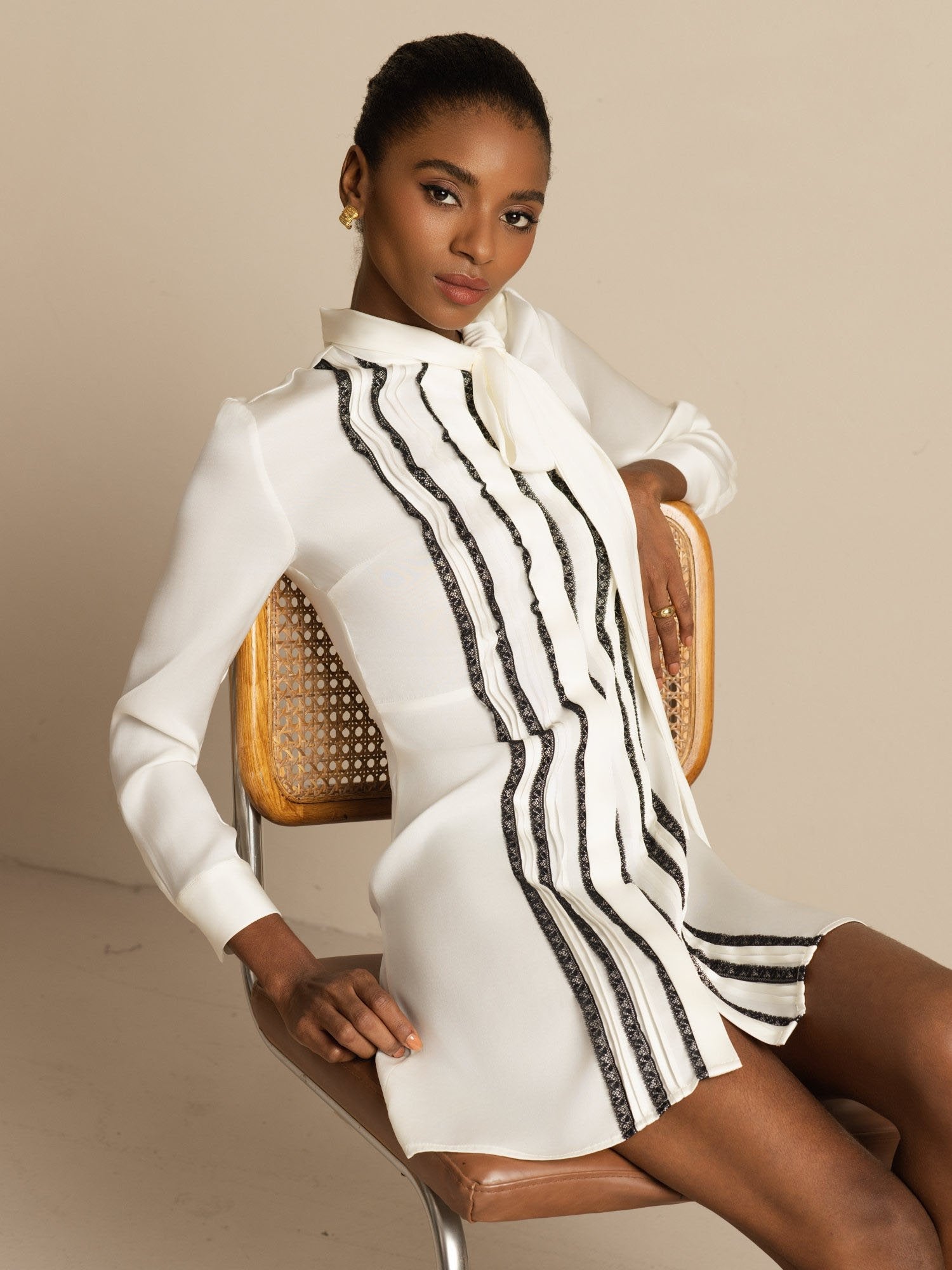 [أبيض] SilkSilky-SA 19Momme الحرير الأكمام الطويلة ياقة قابلة للربط فساتين نسائية 005