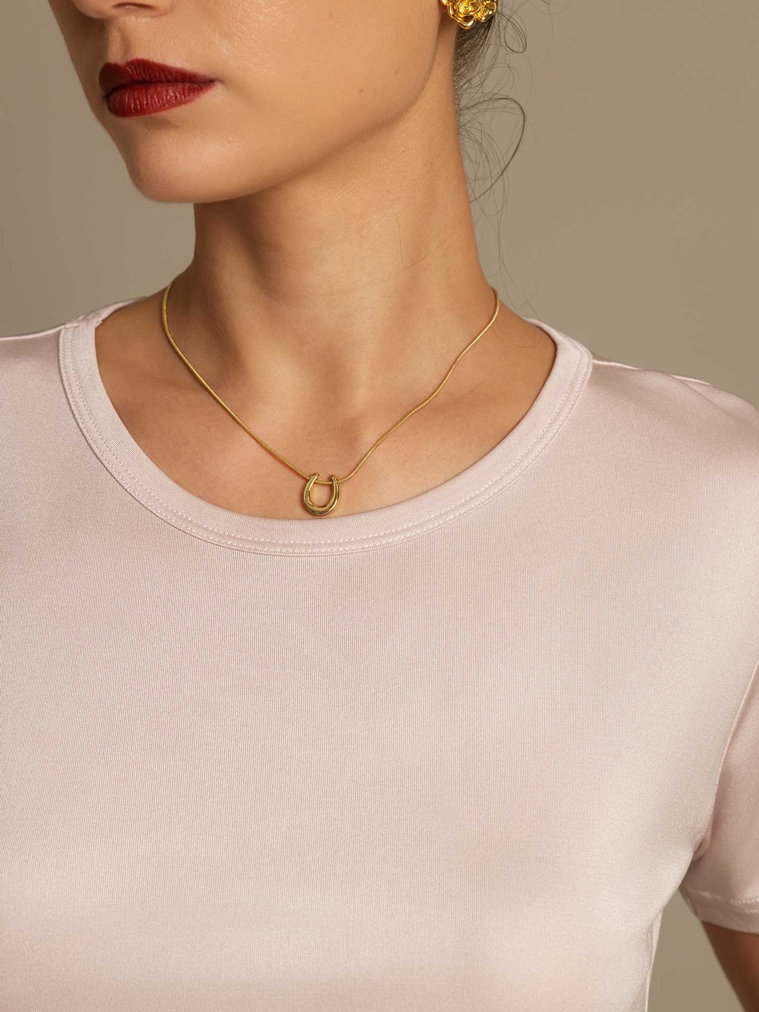 [وردي فاتح] SilkSilky-SA محبوك الحرير رقبة مستديرة تي شيرت نسائية 004,