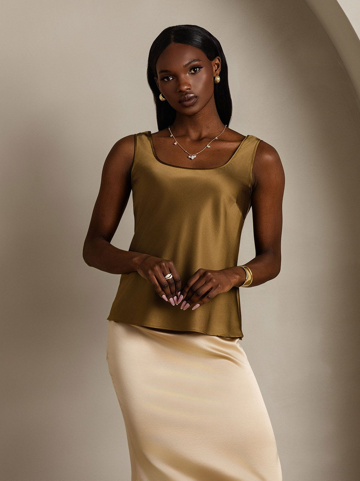 [بني] SilkSilky-SA 19Momme الحرير رقبة على شكل حرف U كامي 006,