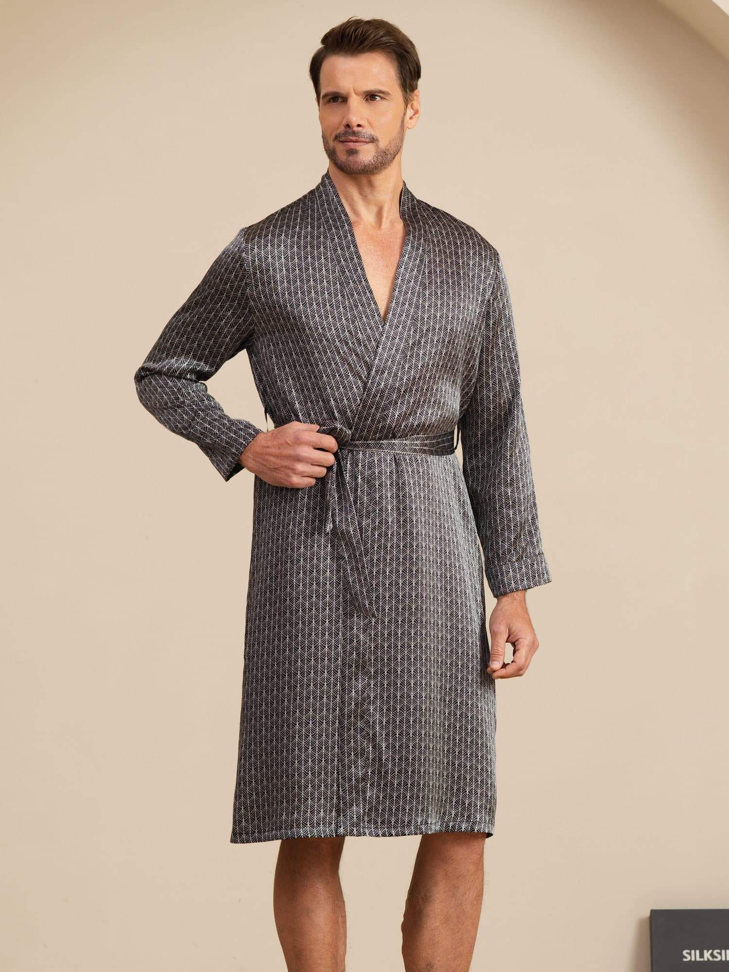 [الجنكة السوداء] SilkSilky-SA Long Sleeve V Neck رداء الحمام الرجالي 001