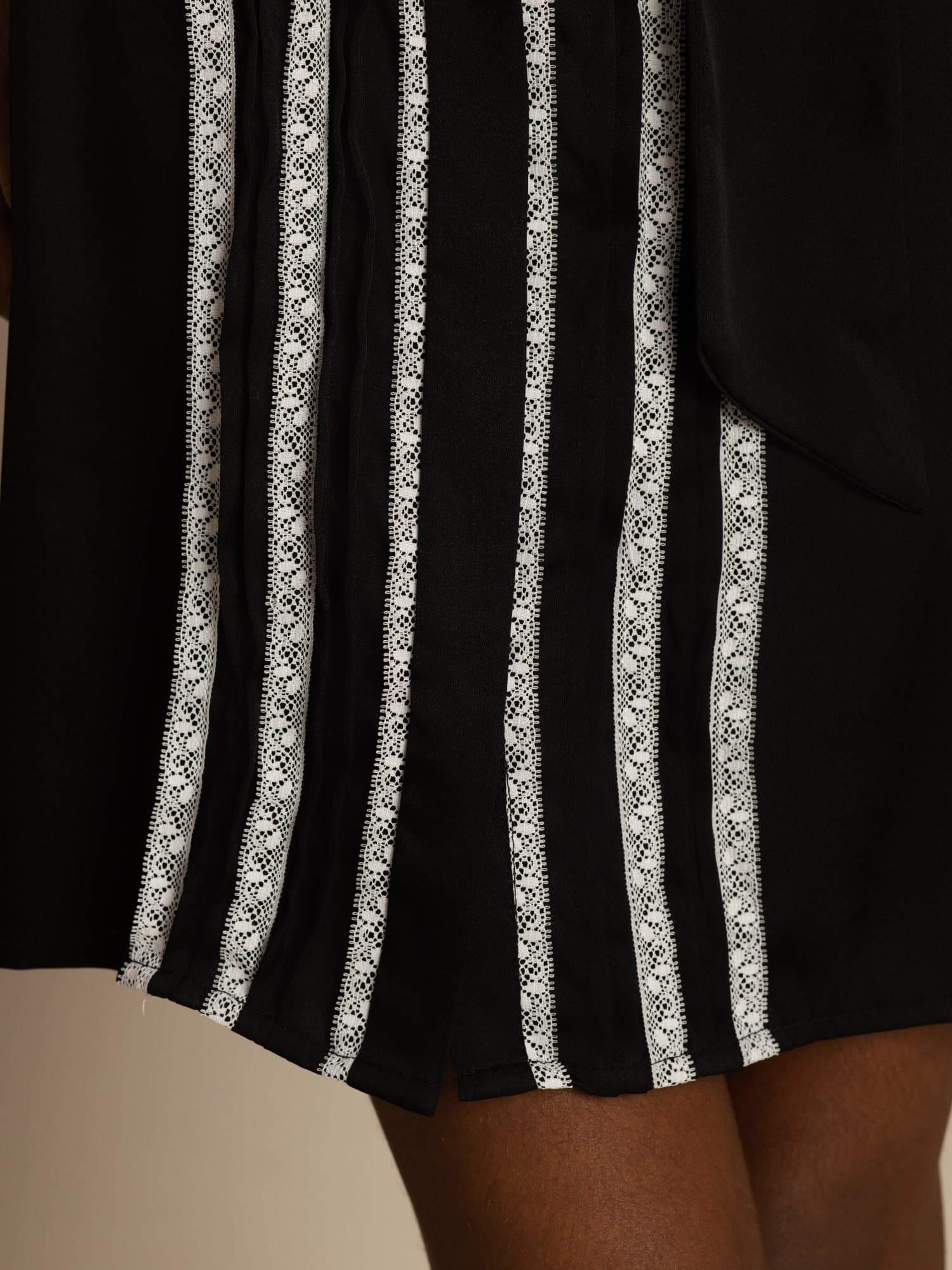 [أسود] SilkSilky-SA 19Momme الحرير الأكمام الطويلة ياقة قابلة للربط فساتين نسائية 006