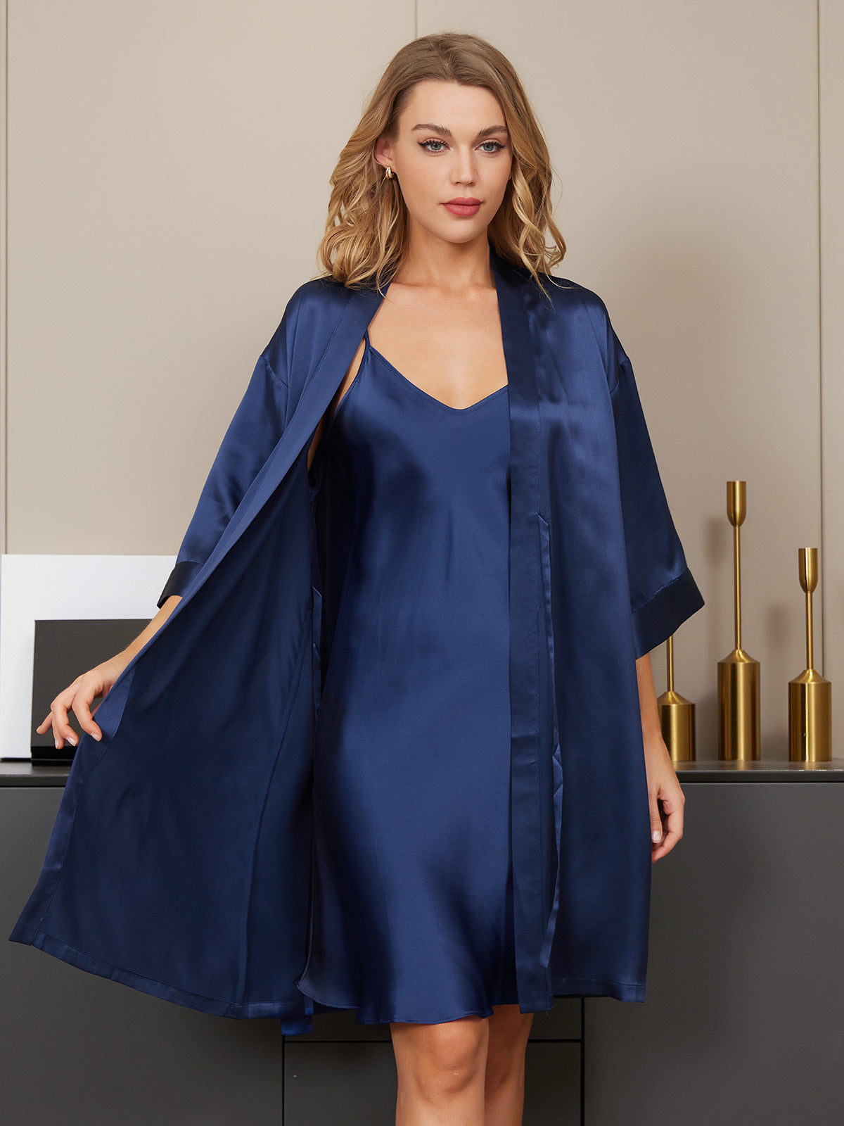 SilkSilky SA الحرير الخالص أكمام بثلاثة أرباع الأطوال Nightgown&Robe Set أزرقغامق 005