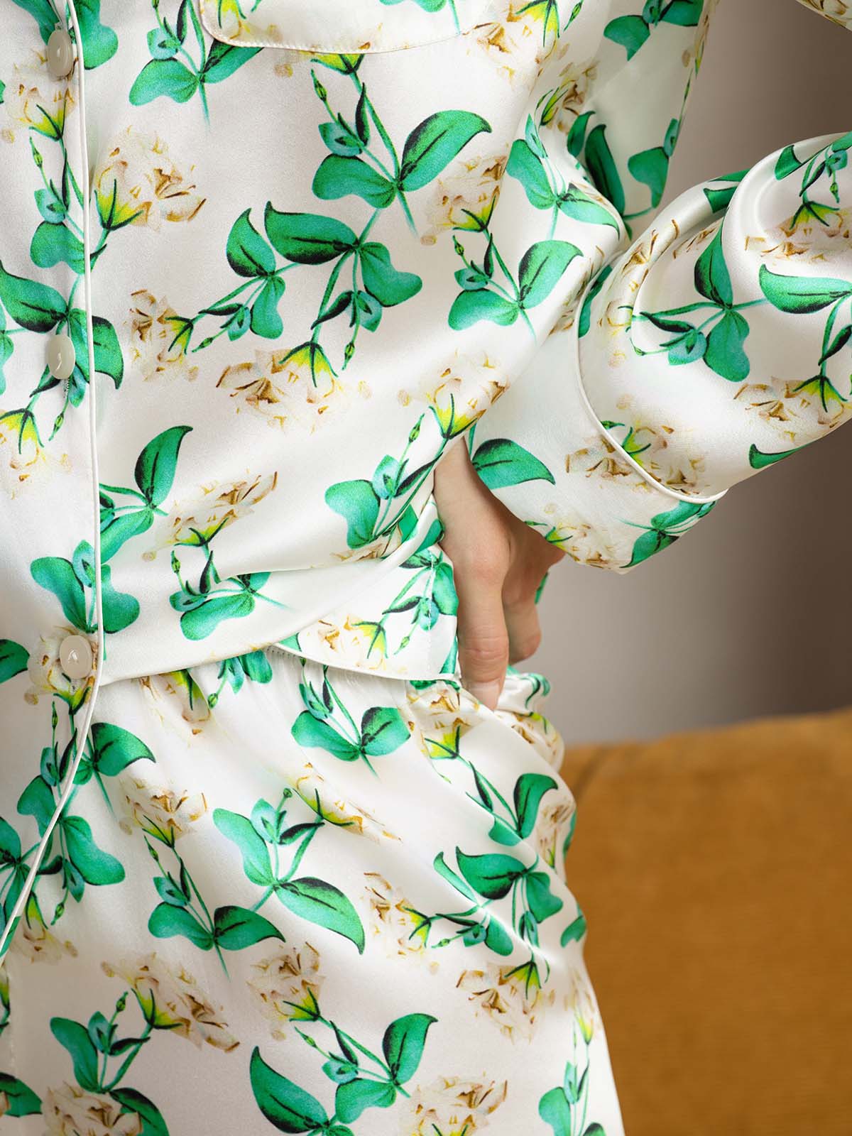 [زهري أخضر] SilkSilky-SA الحرير الخالص Womens Pajamas 008