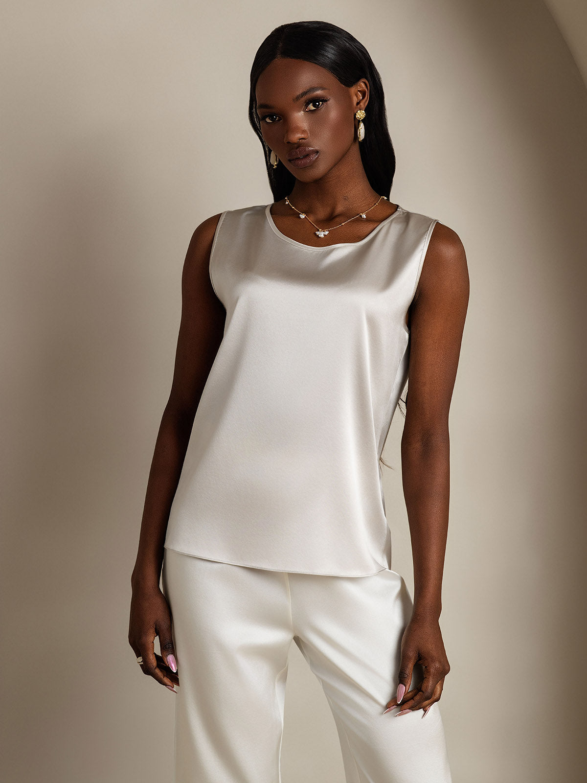 [رمادي فاتح] SilkSilky-SA 19Momme الحرير رقبة مستديرة كامي 003,